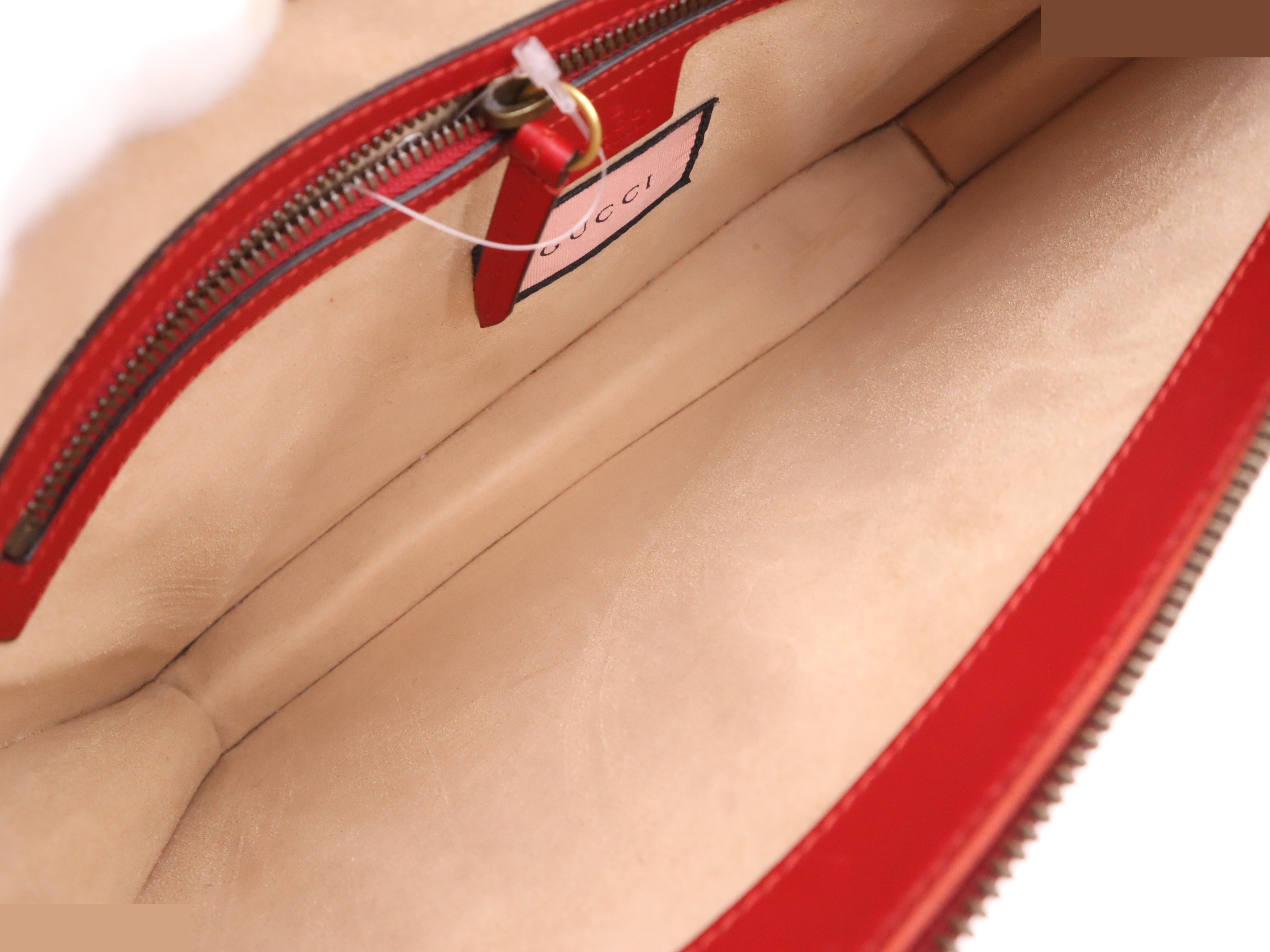 Leather Gucci Ghost shoulder bag, red, with shoulder strap. — view 7