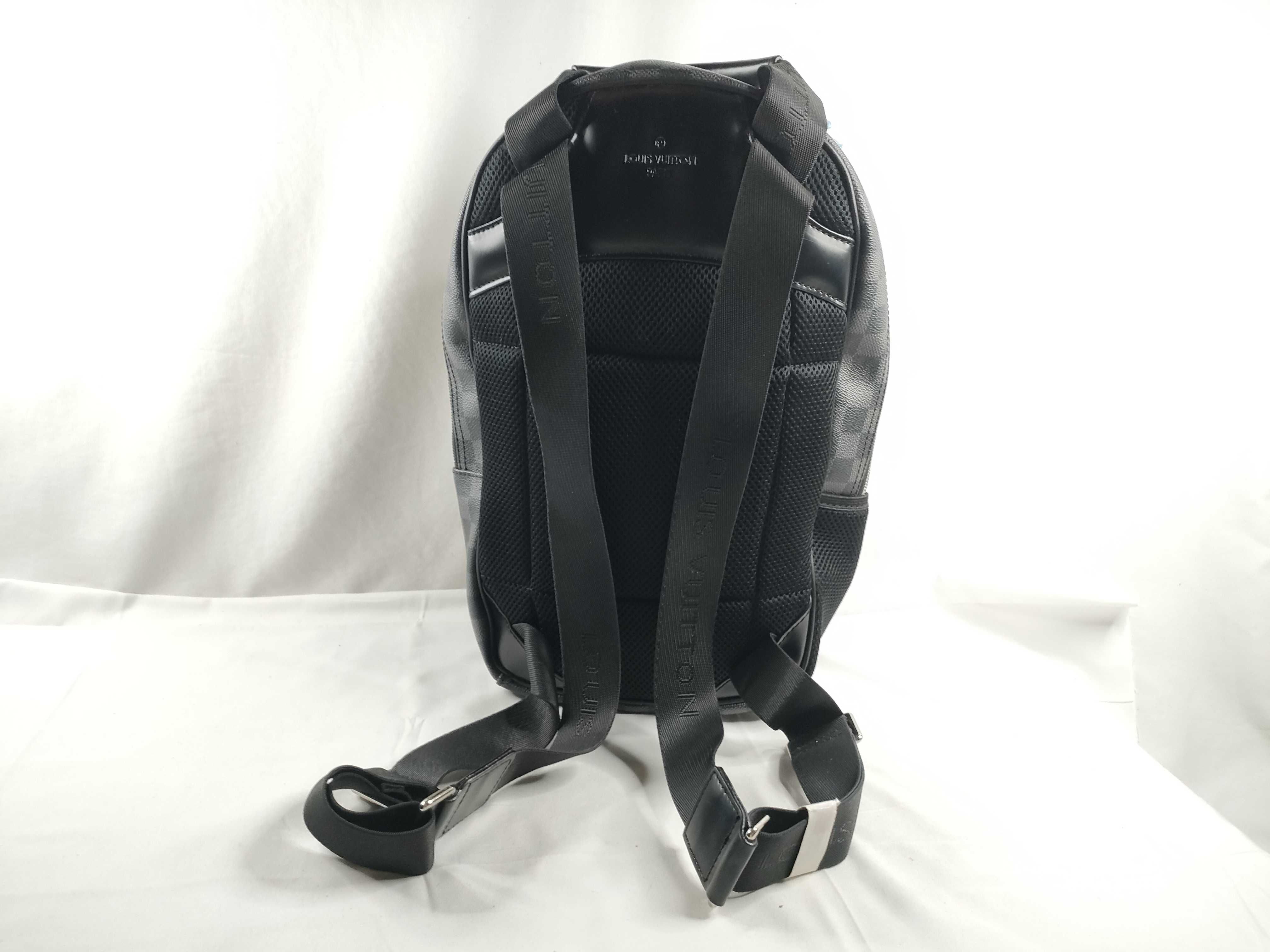 Damier Graphite Michael backpack, assumed to have no cracks or paint applied. — view 6