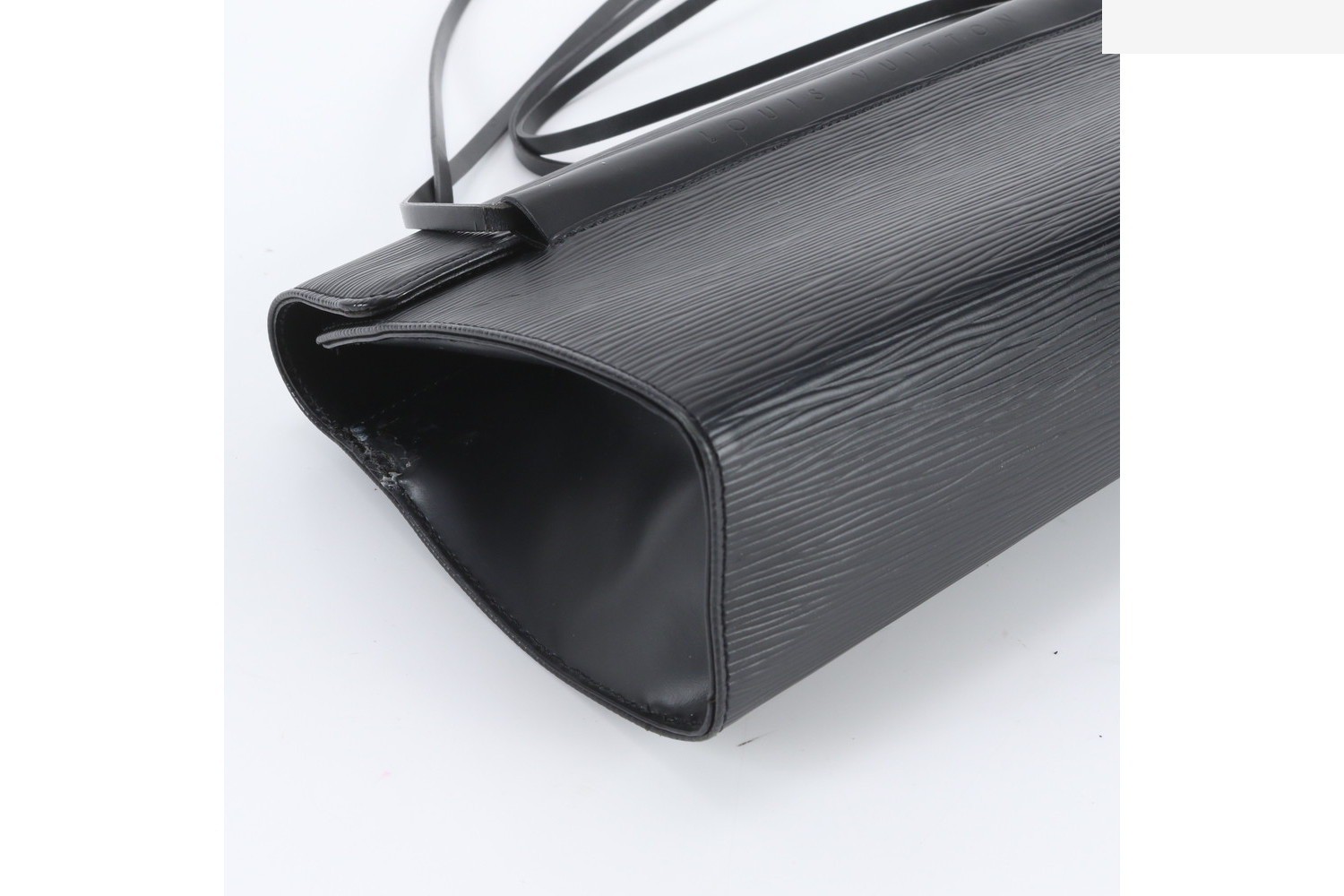 Epi Dinar M52022 Leather Shoulder Bag — view 6