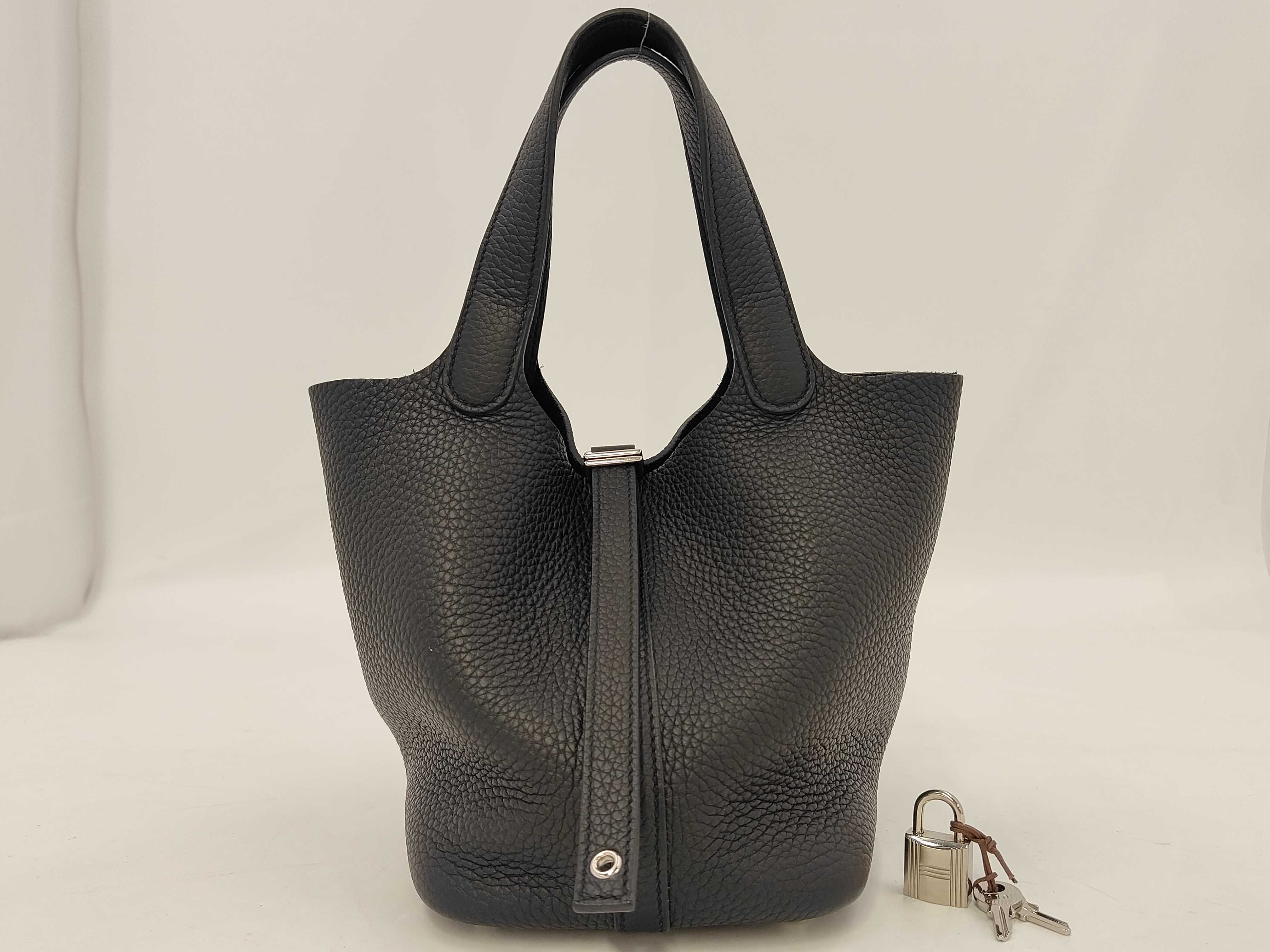 Picotin Lock 18 PM Taurillon Clemence Leather Handbag, Black, Silver Hardware, U Stamp