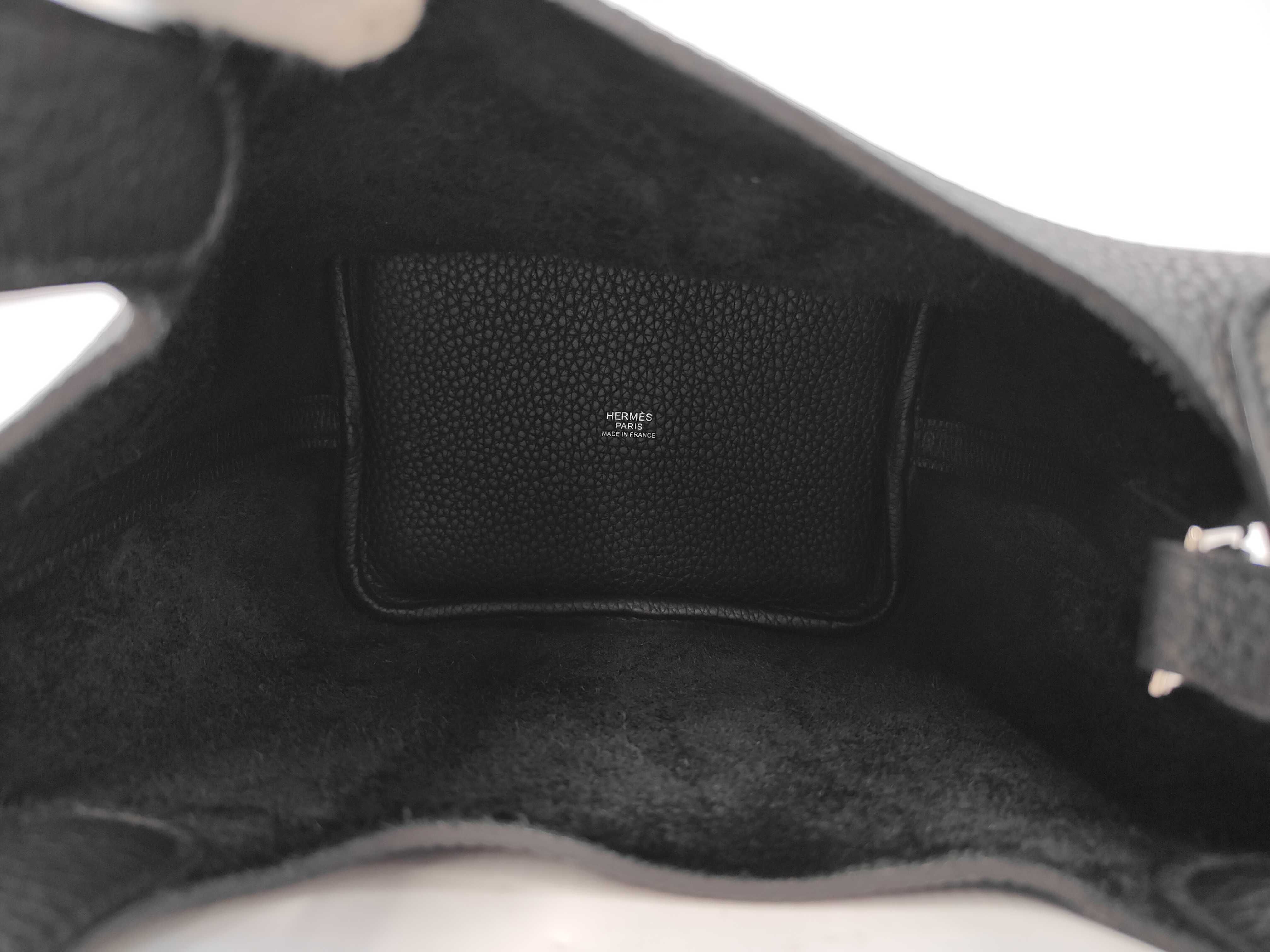 Picotin Lock 18 PM Taurillon Clemence Leather Handbag, Black, Silver Hardware, U Stamp — view 8