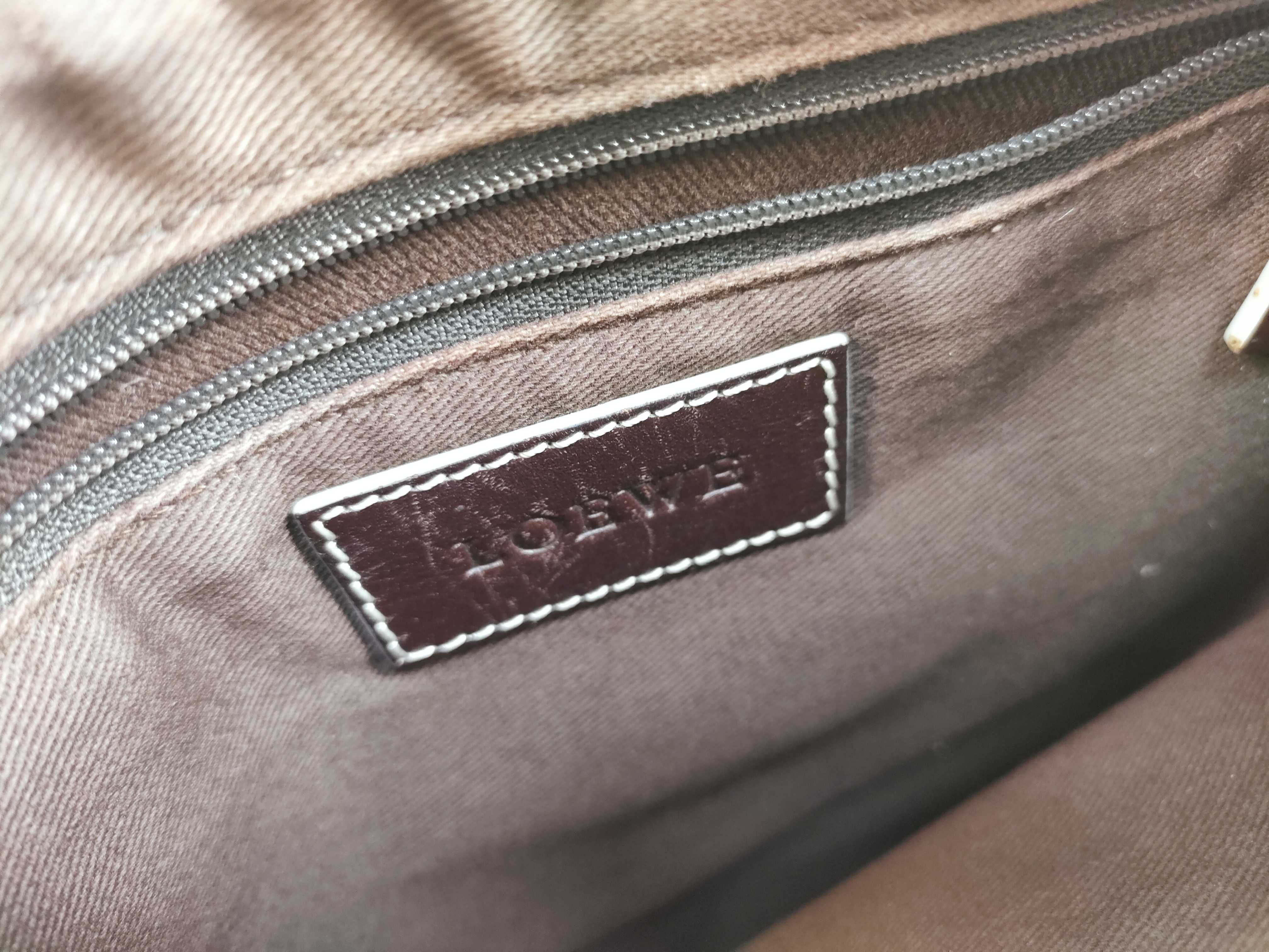 Repeat Anagram Shoulder Bag Leather Shoulder Bag — view 11