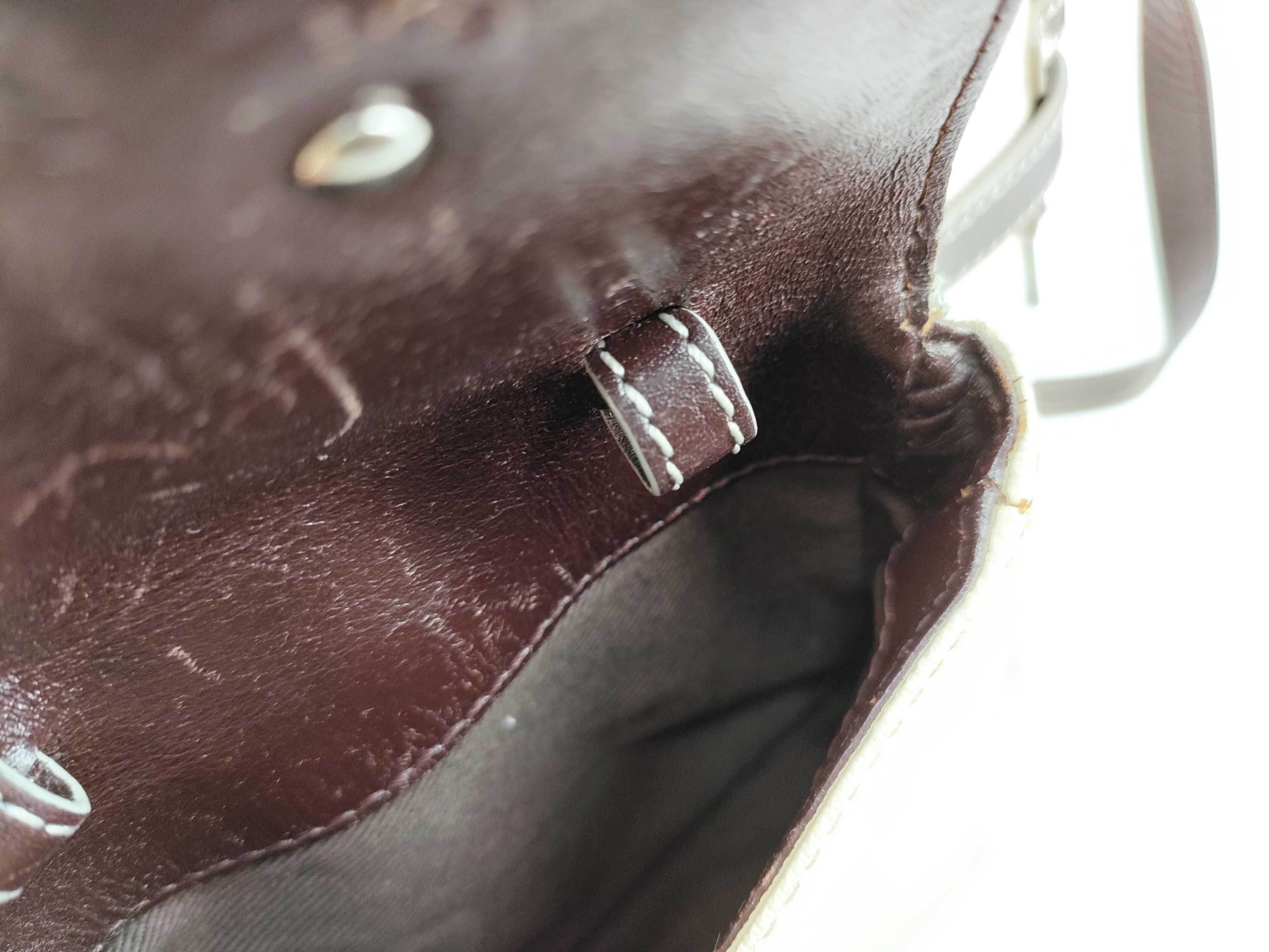 Repeat Anagram Shoulder Bag Leather Shoulder Bag — view 13