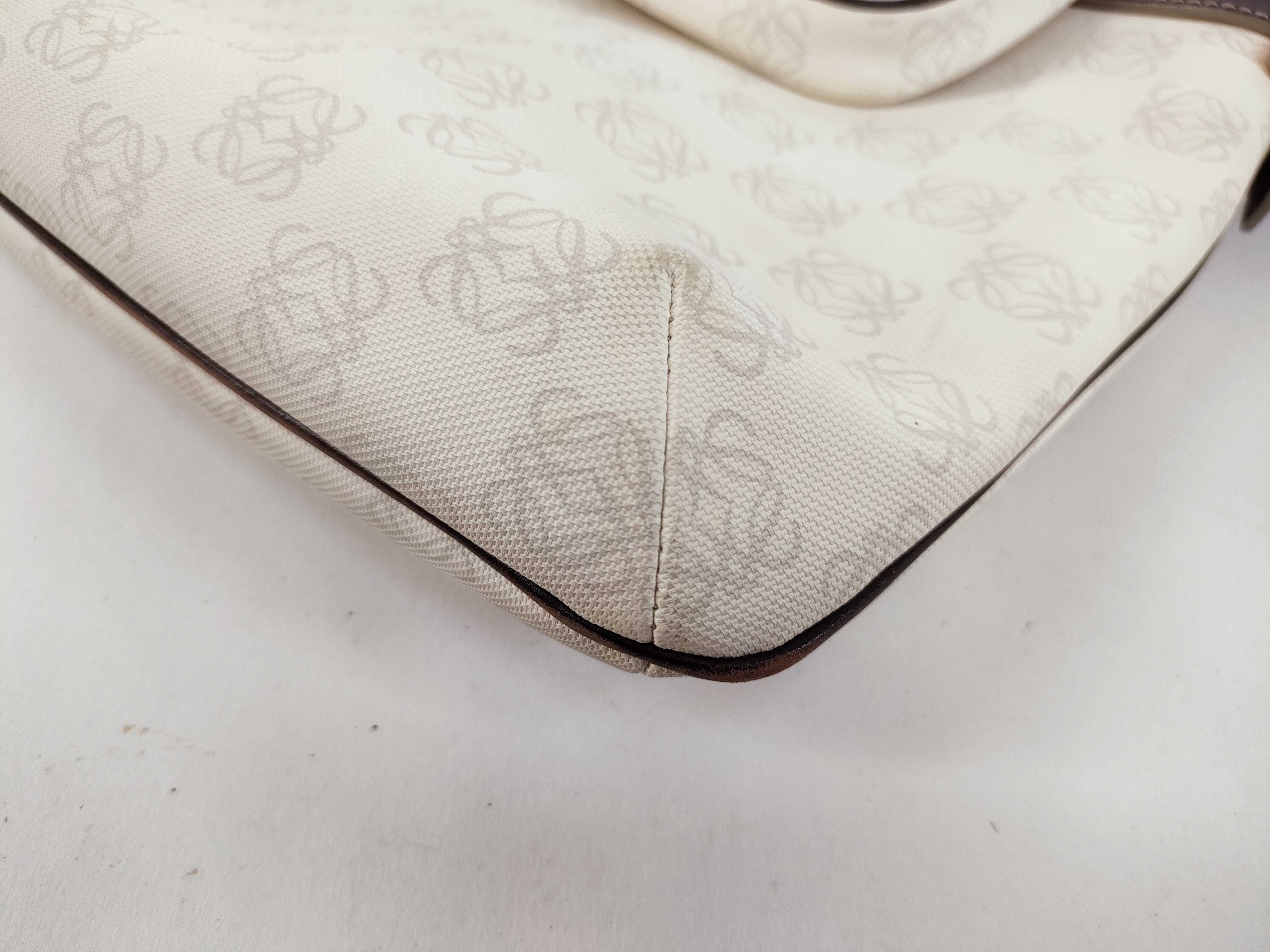 Repeat Anagram Shoulder Bag Leather Shoulder Bag — view 6