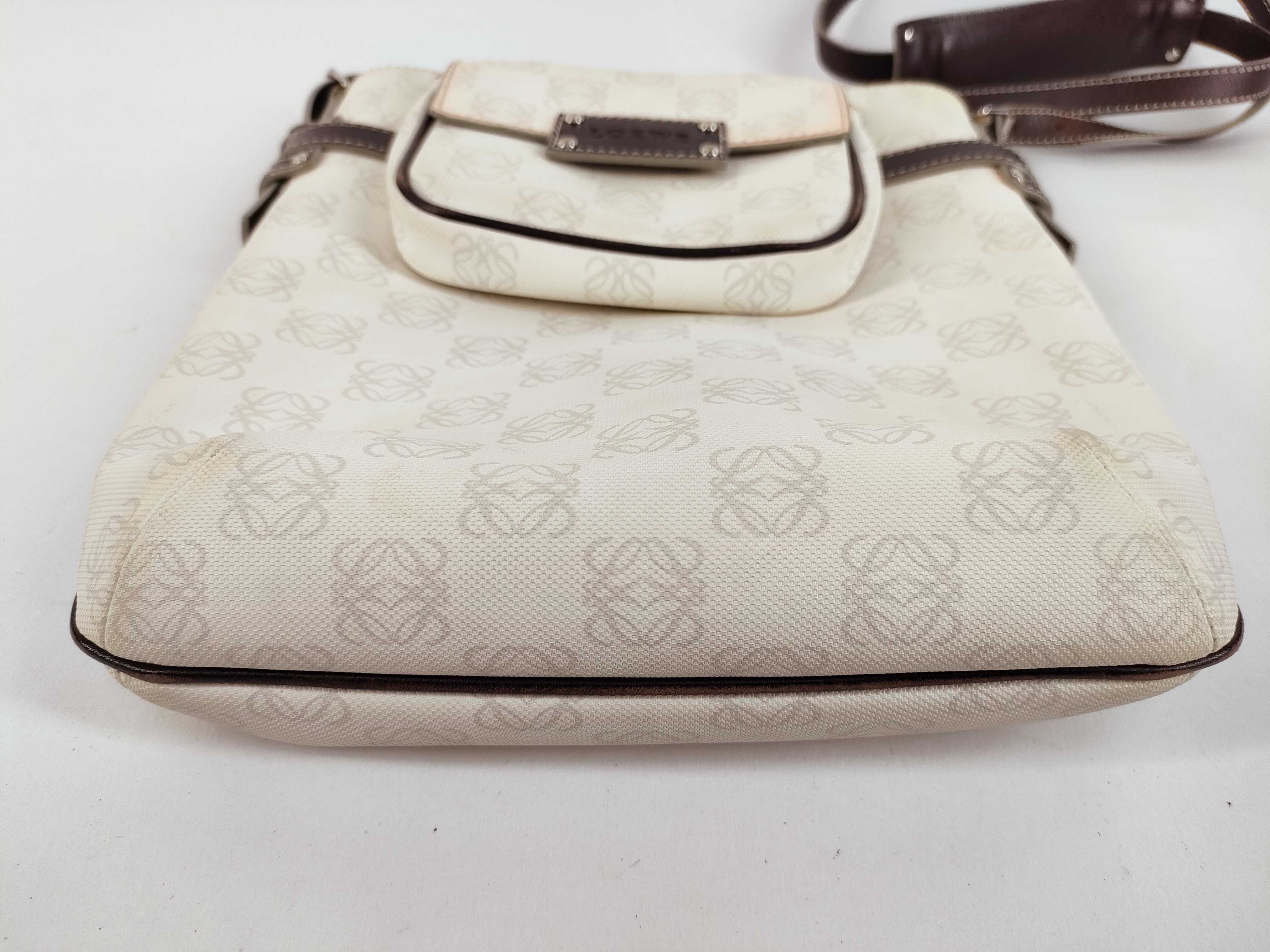 Repeat Anagram Shoulder Bag Leather Shoulder Bag — view 7