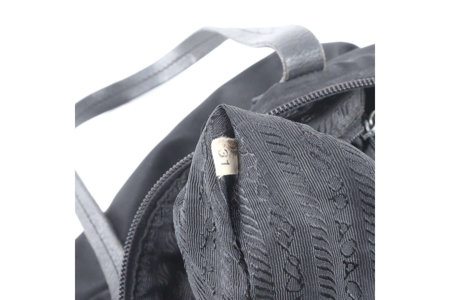 Tesuto Nylon Triangle Logo Leather — view 9