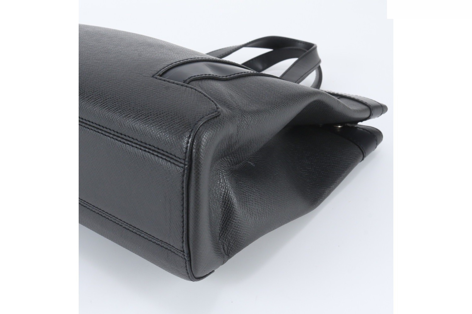 Taiga Kasbek PM M31022 Leather Tote Bag Business — view 4