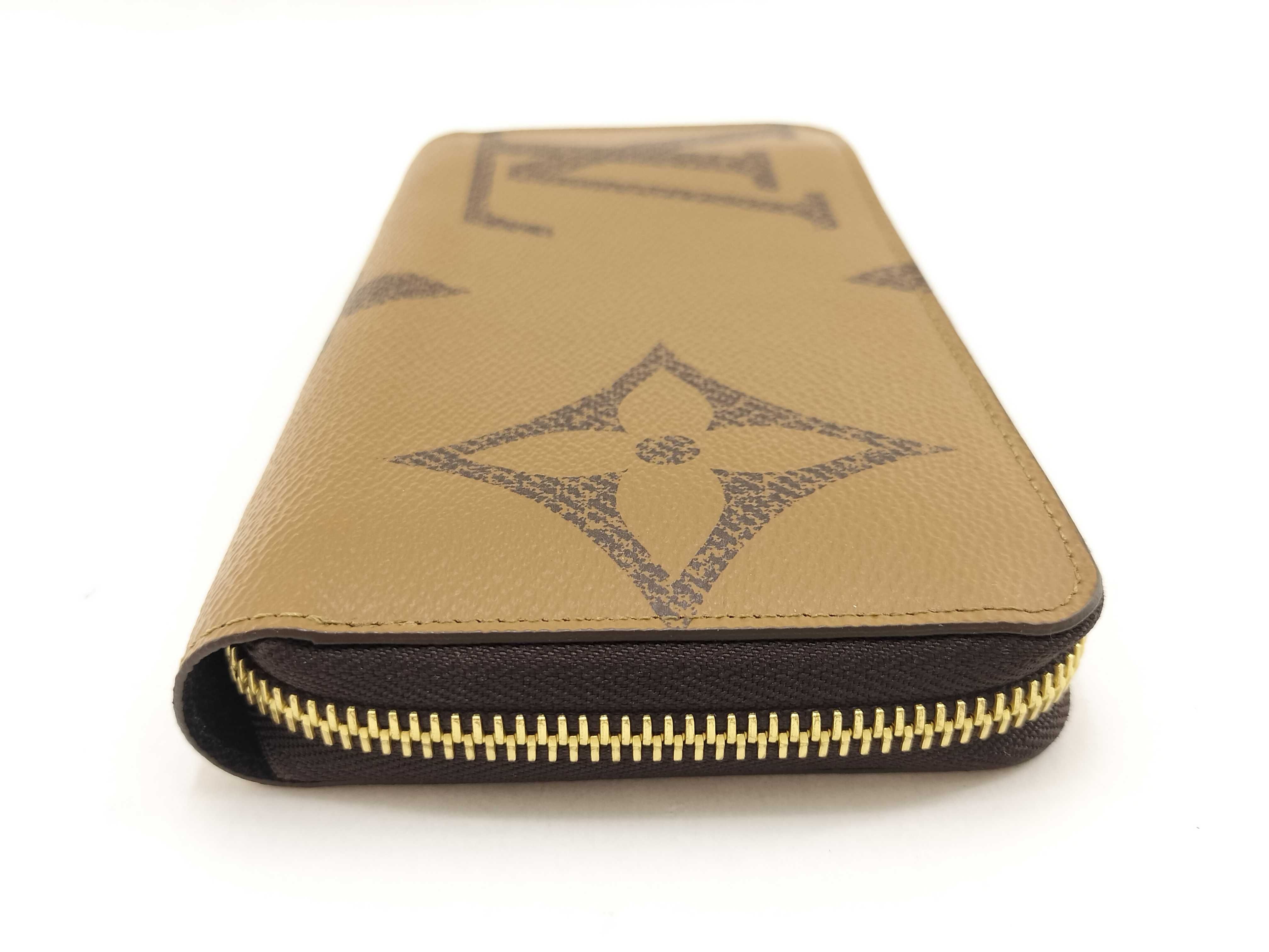 Monogram Giant Reverse Zippy Wallet — view 3