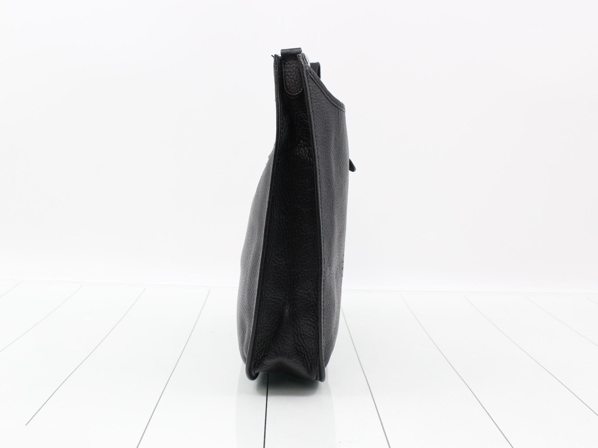 handbag — view 4