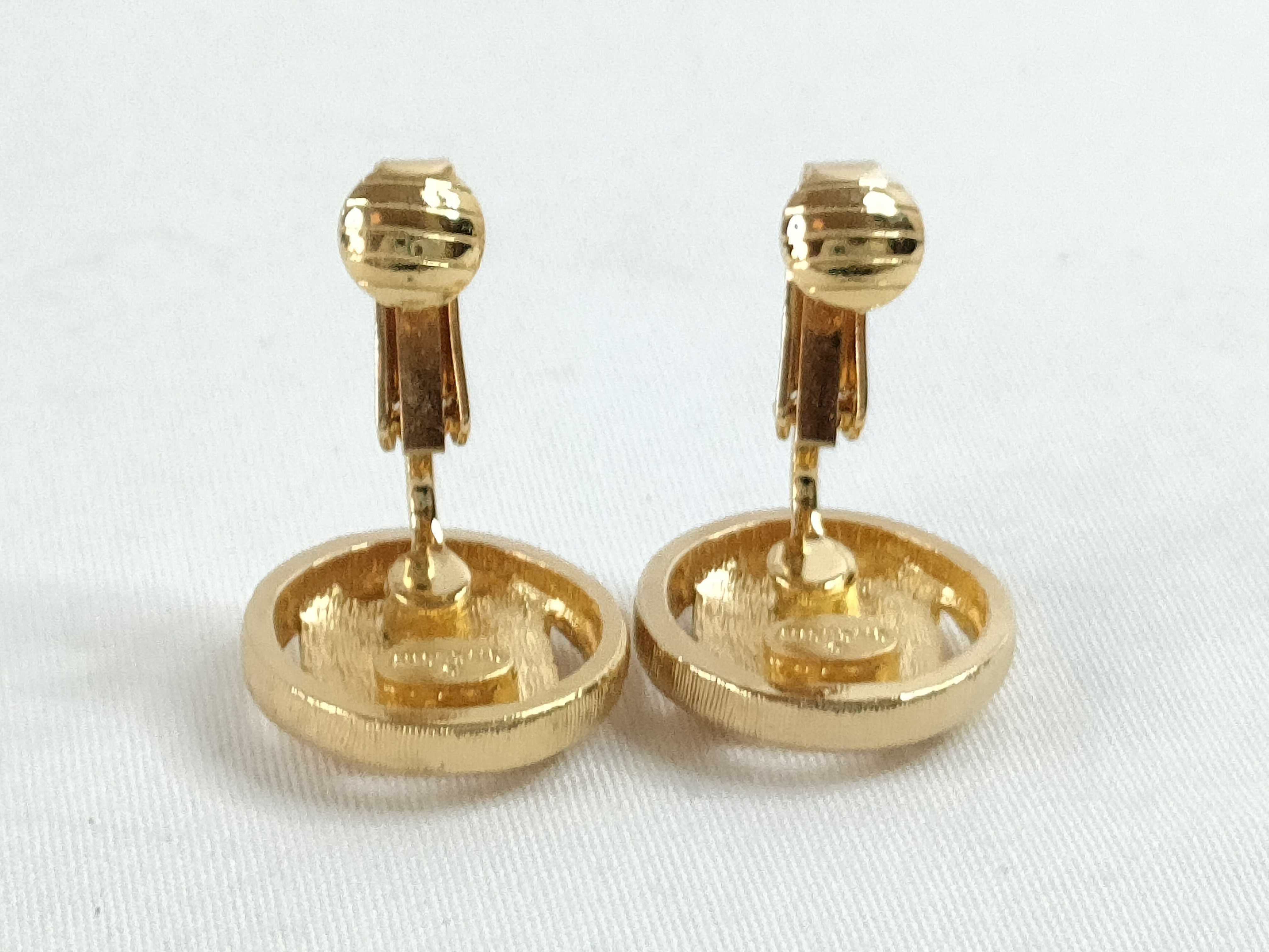 4G Logo Circle Gold Earrings — view 4