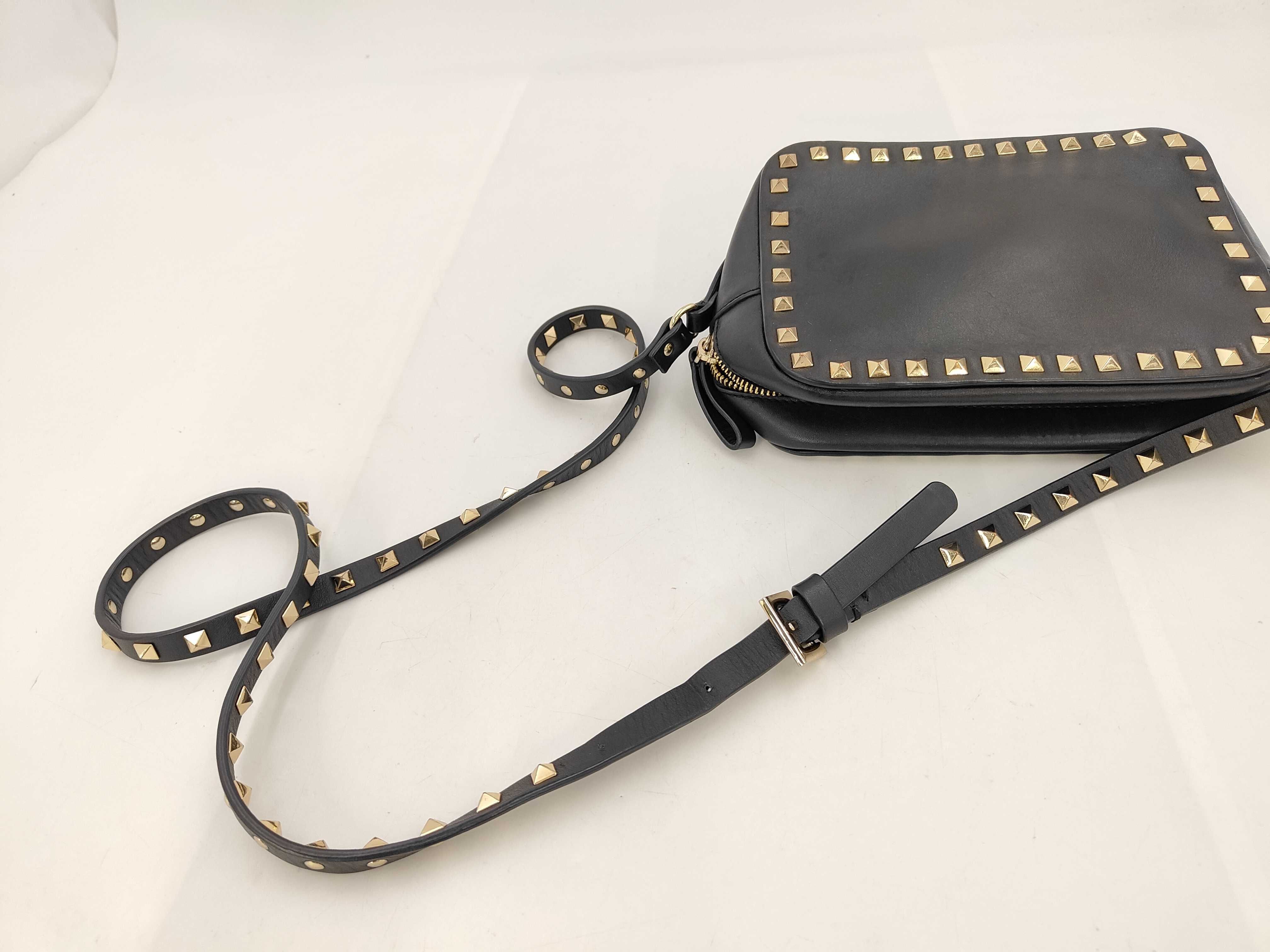 Rockstud Small Camera Crossbody Bag Black JW2B0809 Shoulder Bag — view 4