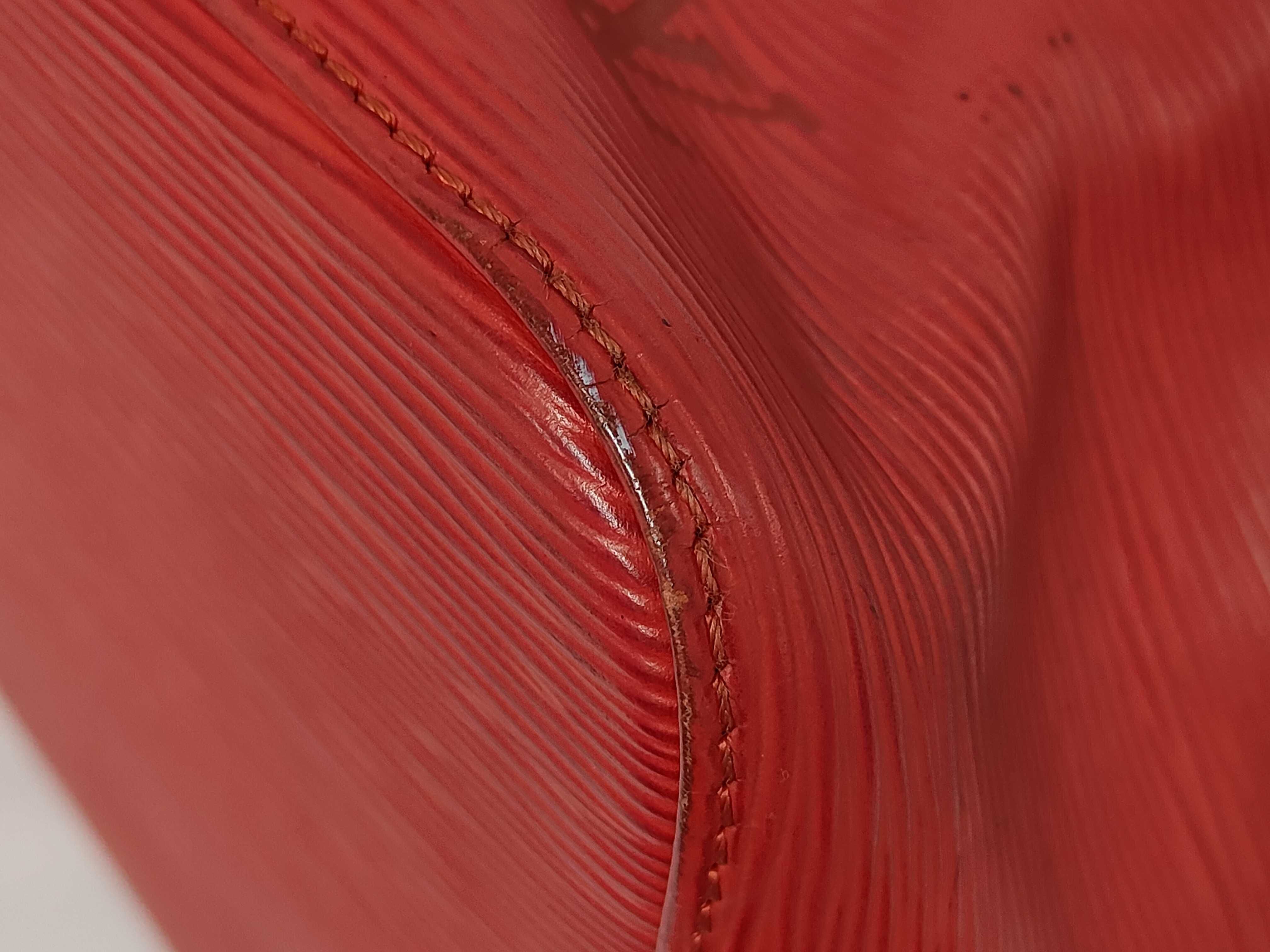 Epi Noe Red Shoulder Bag — view 6