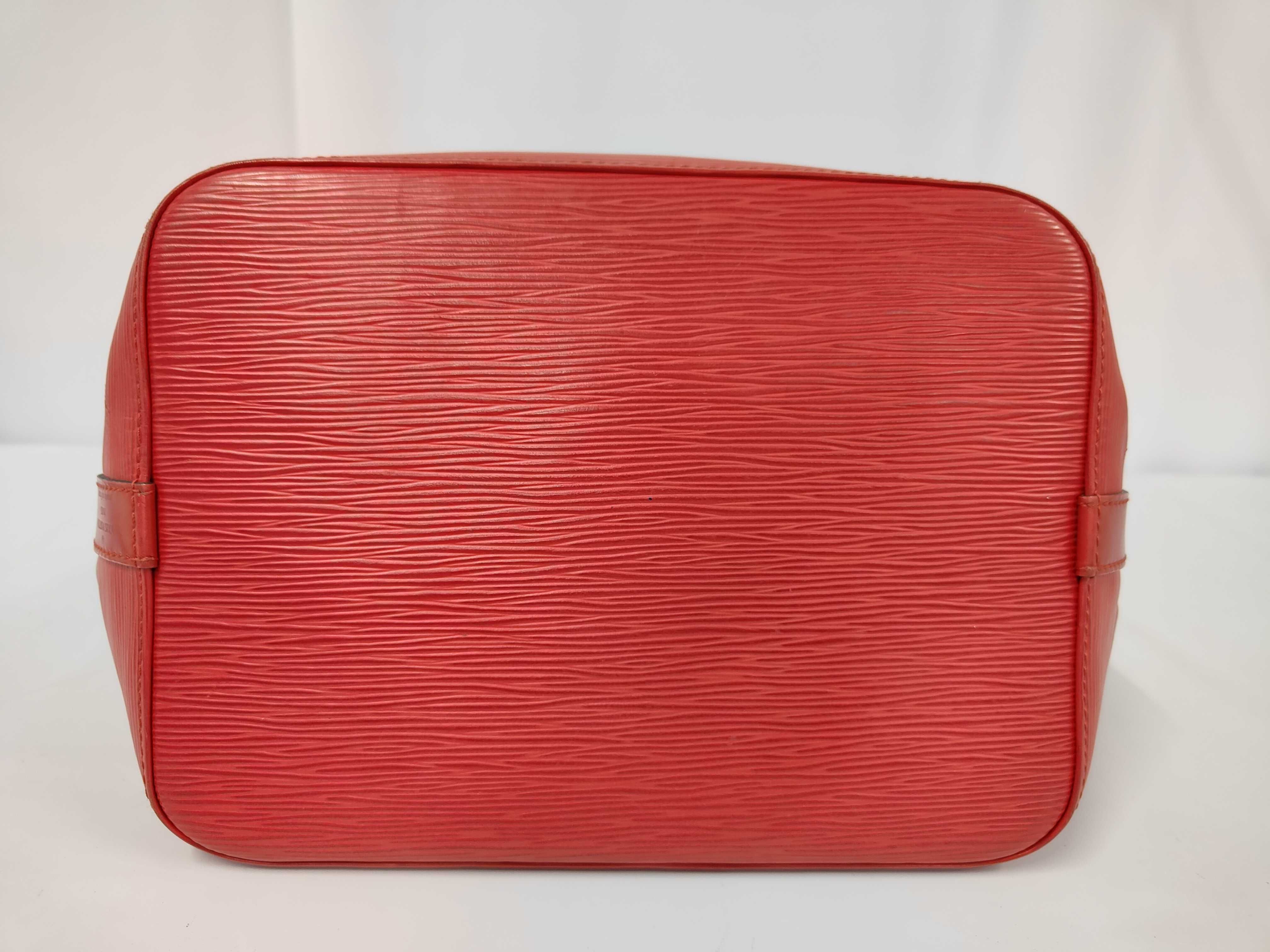 Epi Noe Red Shoulder Bag — view 7