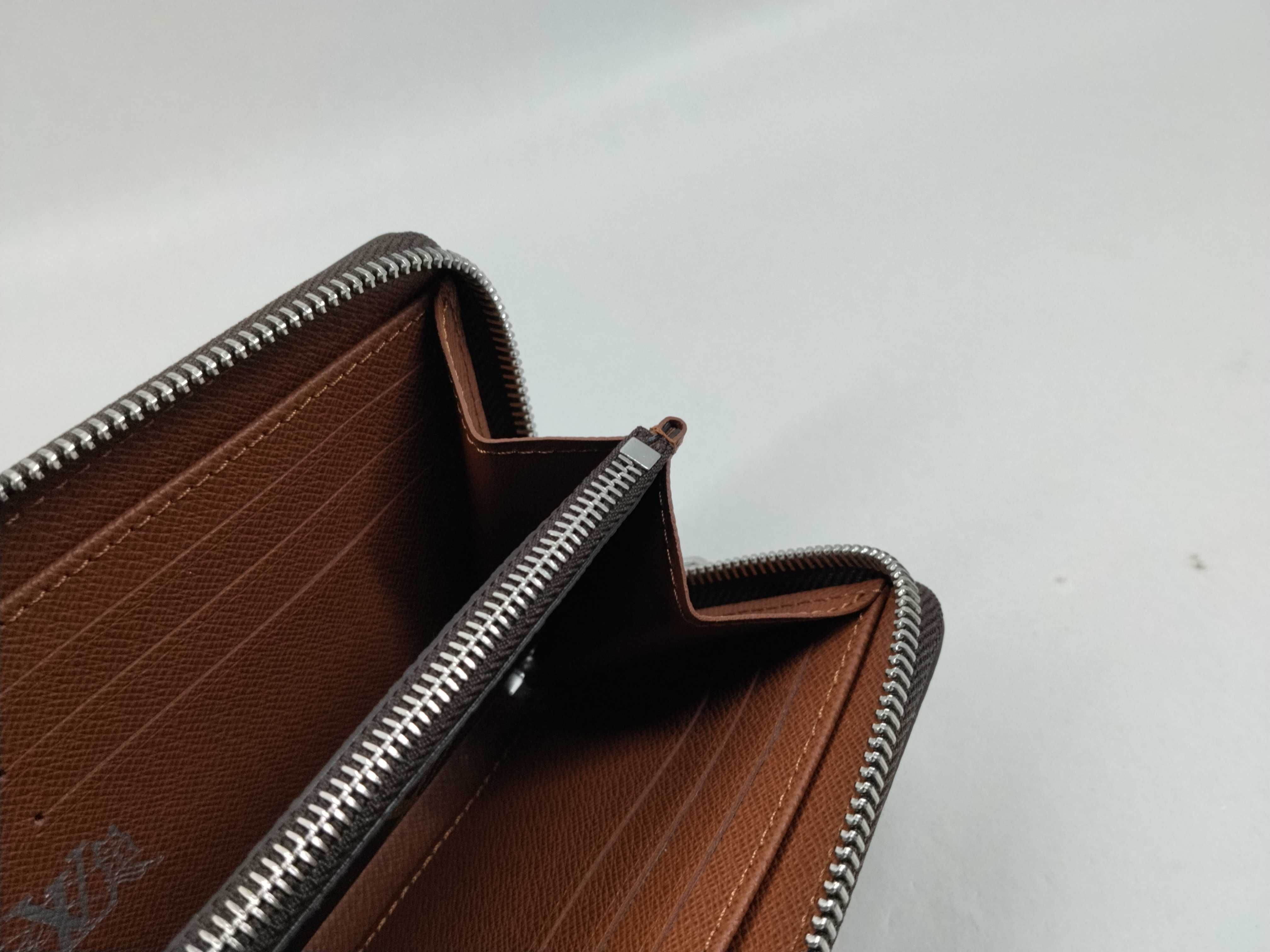 Monogram M27226 Wallet — view 9