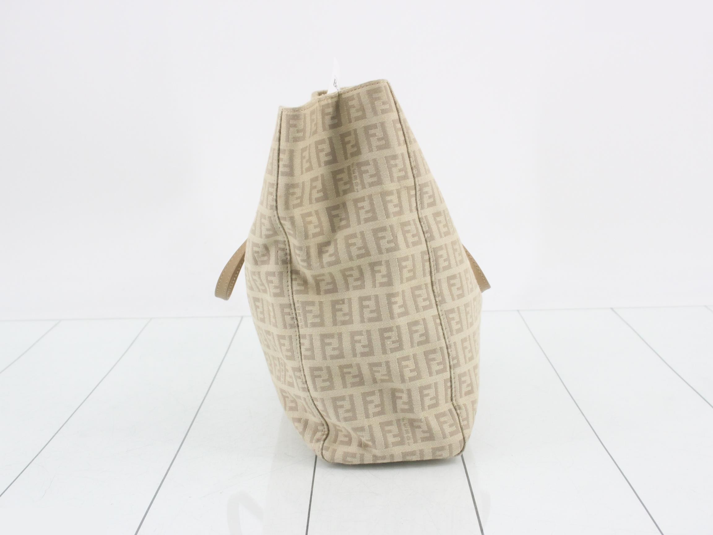 Zucchino Tote Bag — view 4