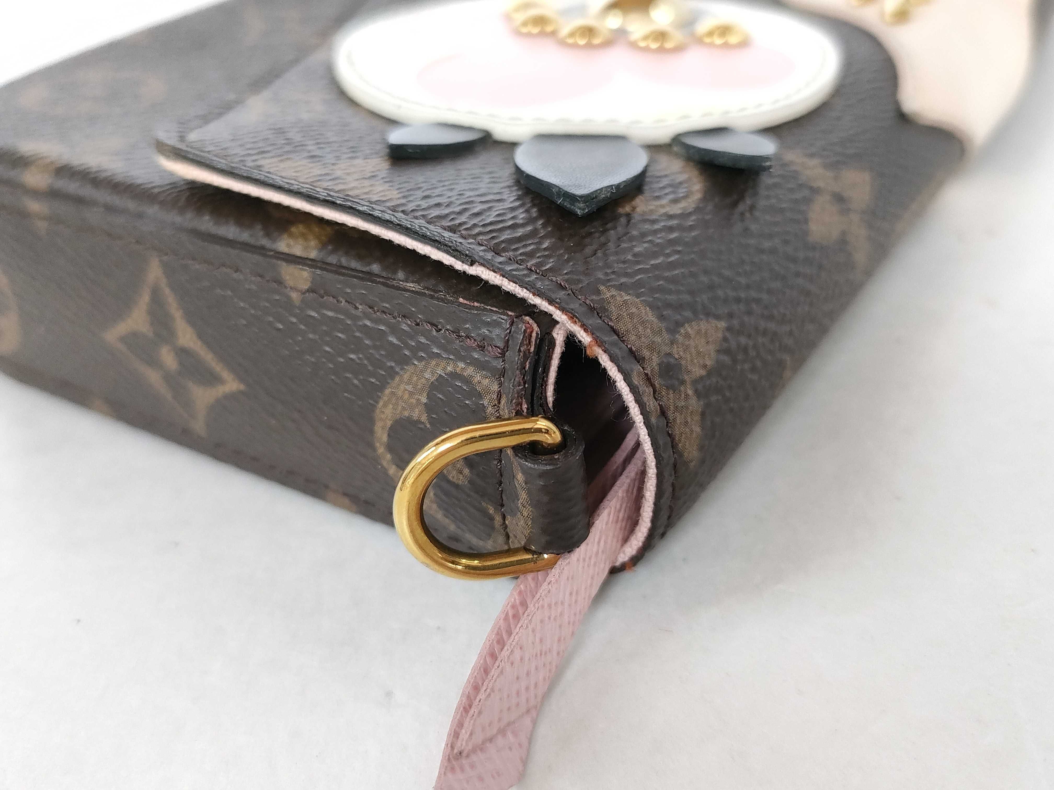 Monogram Louis Vuitton Chain Shoulder Bag — view 4