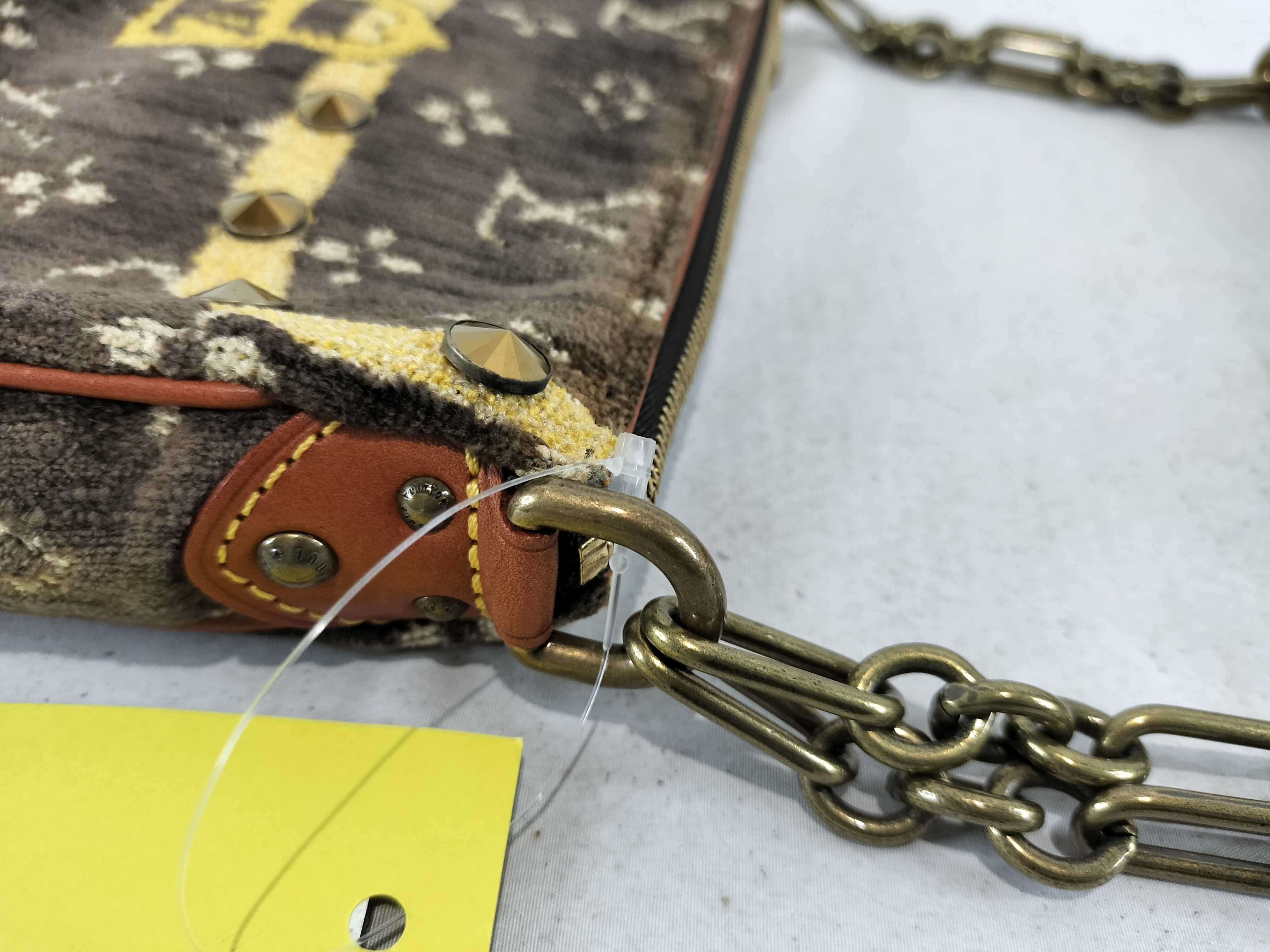 Monogram M92710 Trompe l'oeil Pochette Accessoires Handbag — view 6