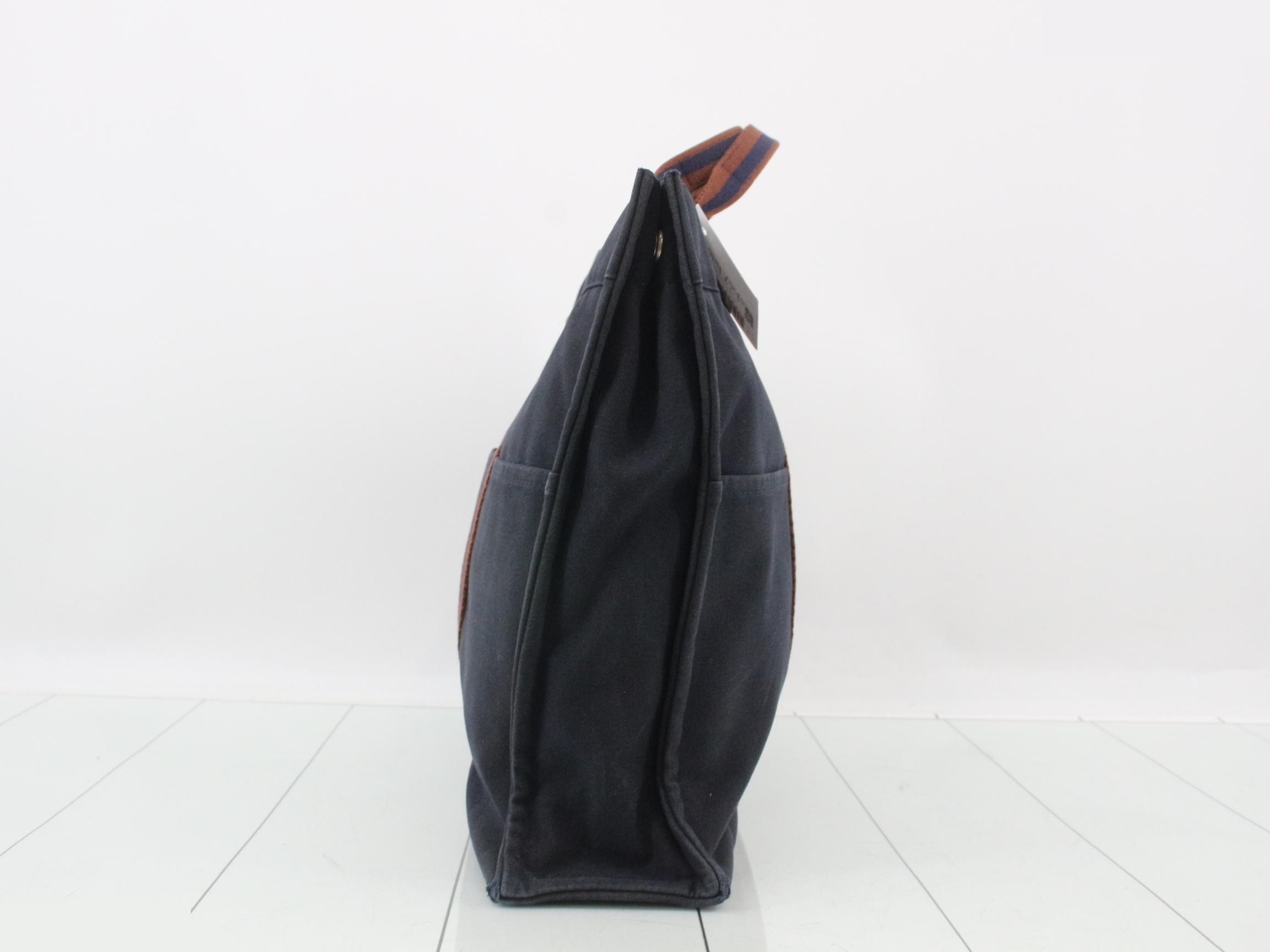 Fooltoe MM Canvas Tote Bag — view 4
