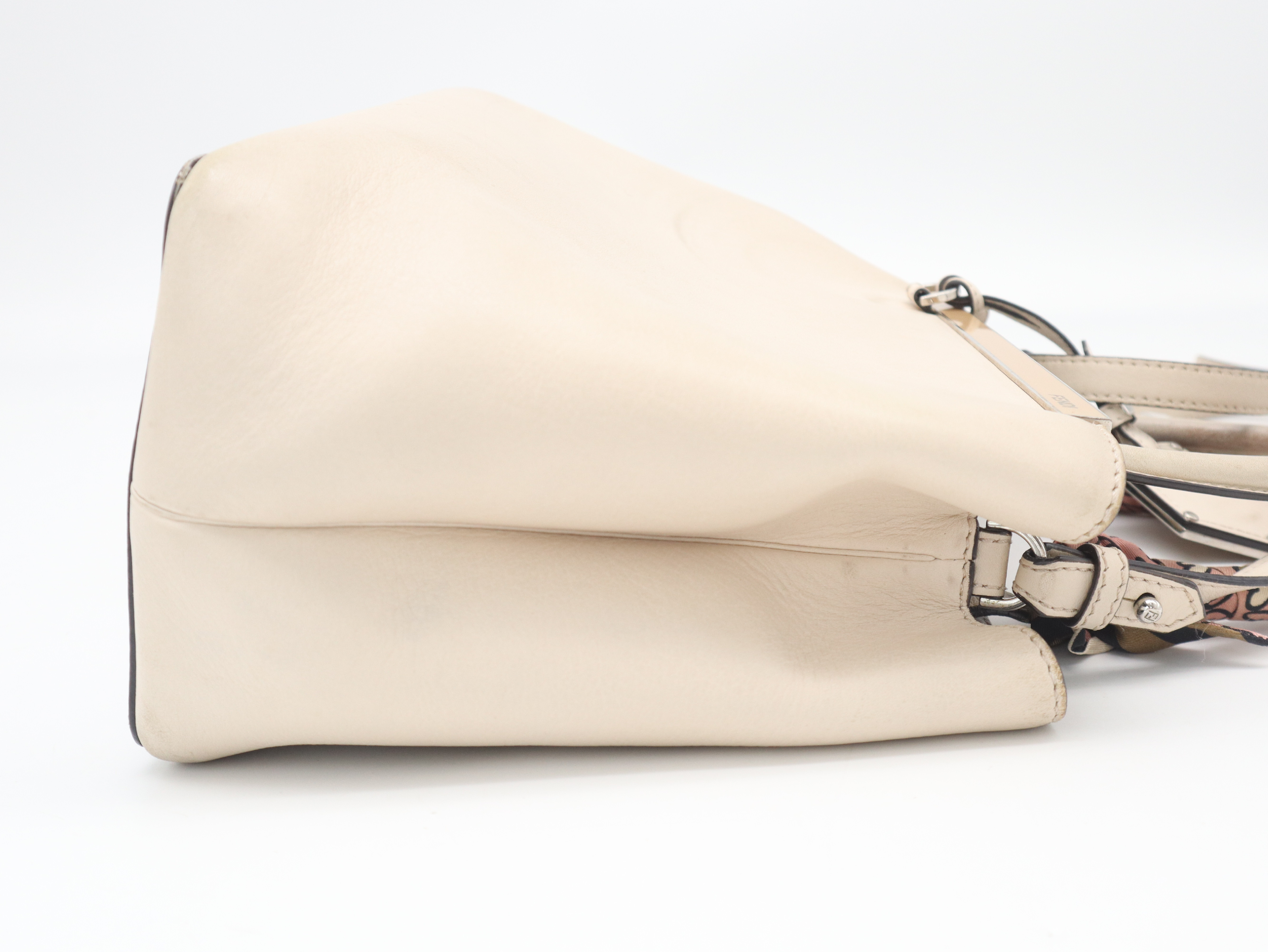 Petite 2Jours 2-Way Leather Handbag in Beige with Strap and Scarf — view 4