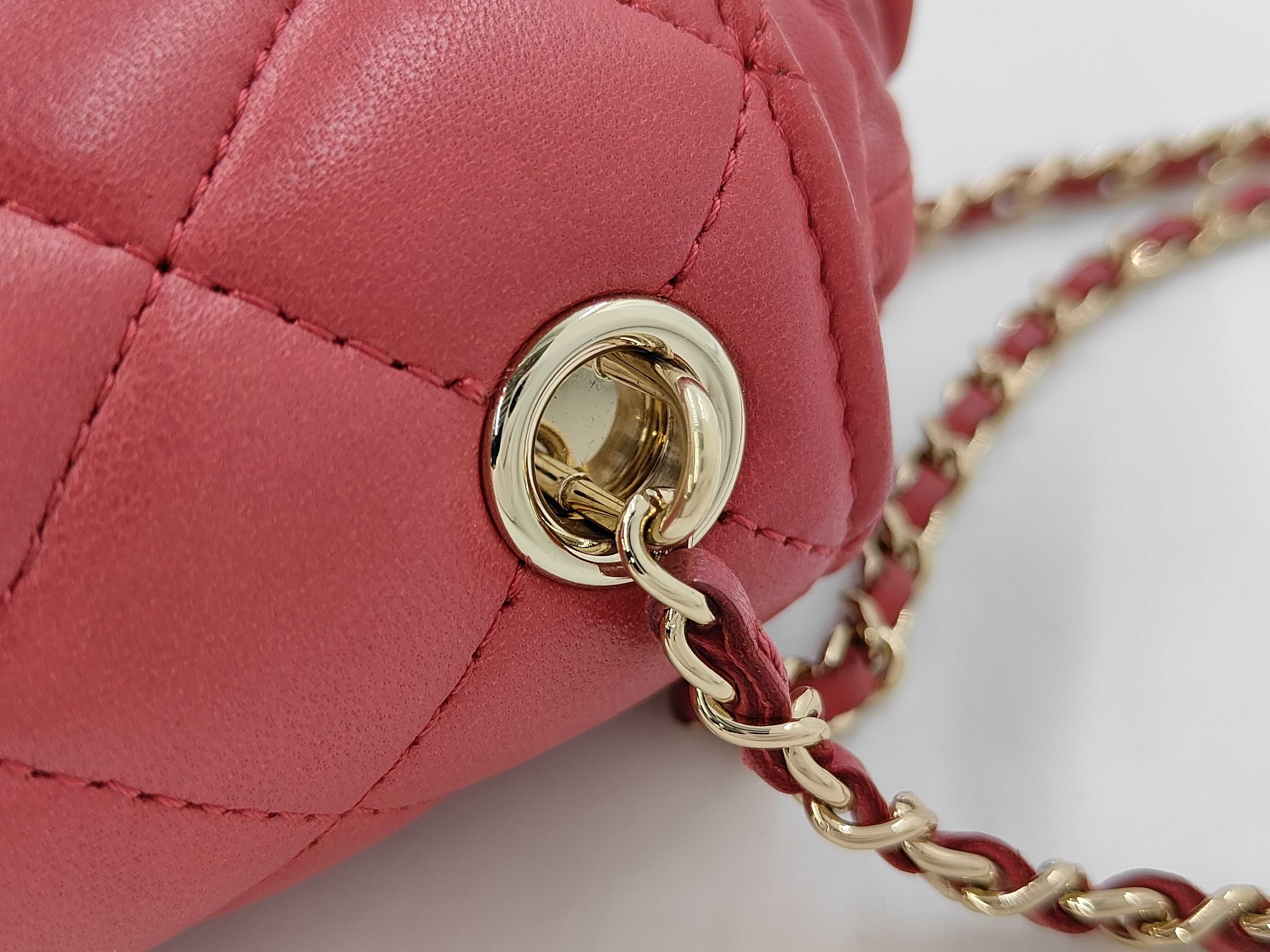 Lambskin Red Lip Bag, Serial Number 31, Shoulder Bag — view 5