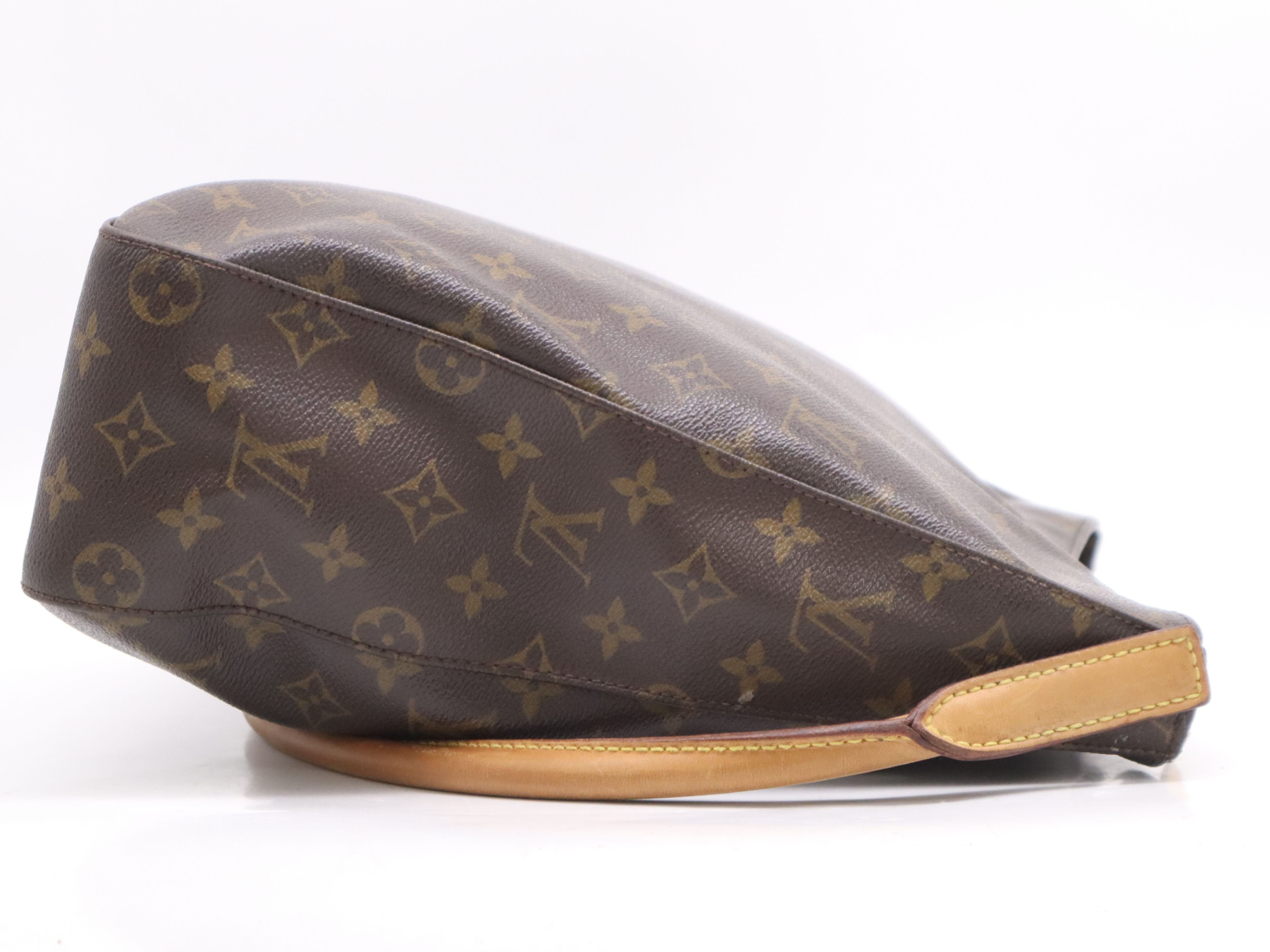 M51146 Monogram Looping MM Shoulder Bag — view 5