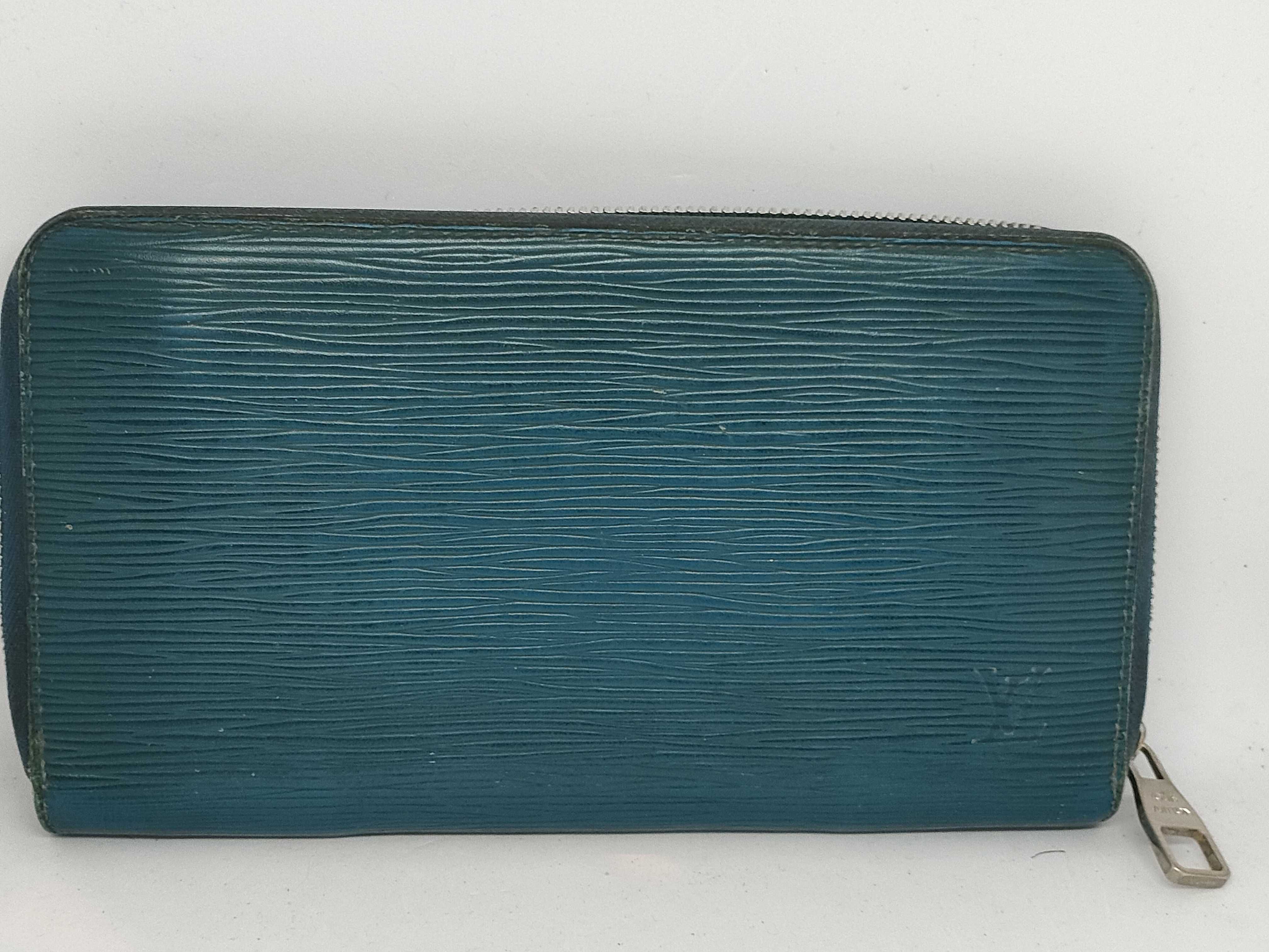 Epi M60619 Zippy Organizer Round Zipper Long Wallet