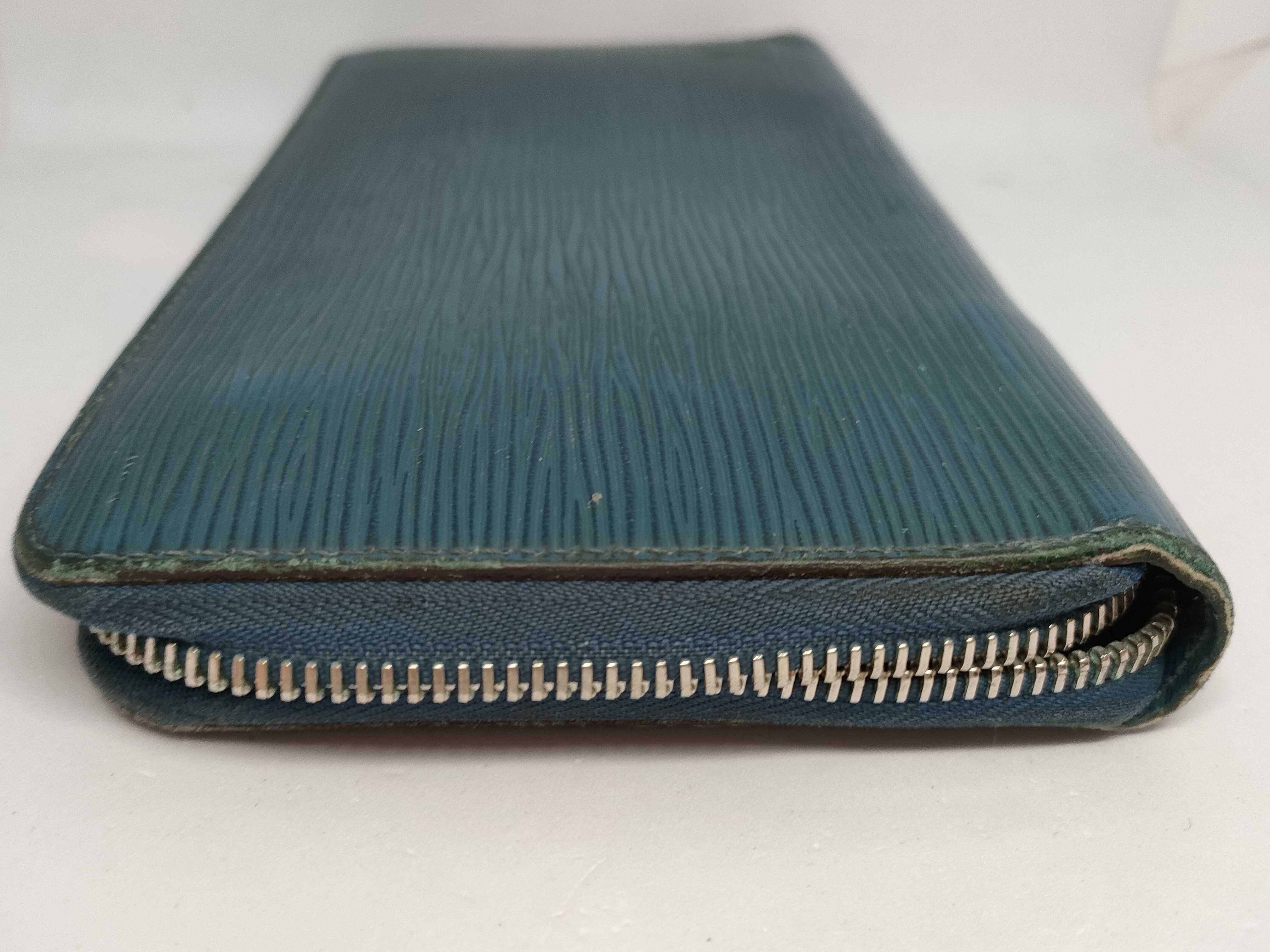 Epi M60619 Zippy Organizer Round Zipper Long Wallet — view 4