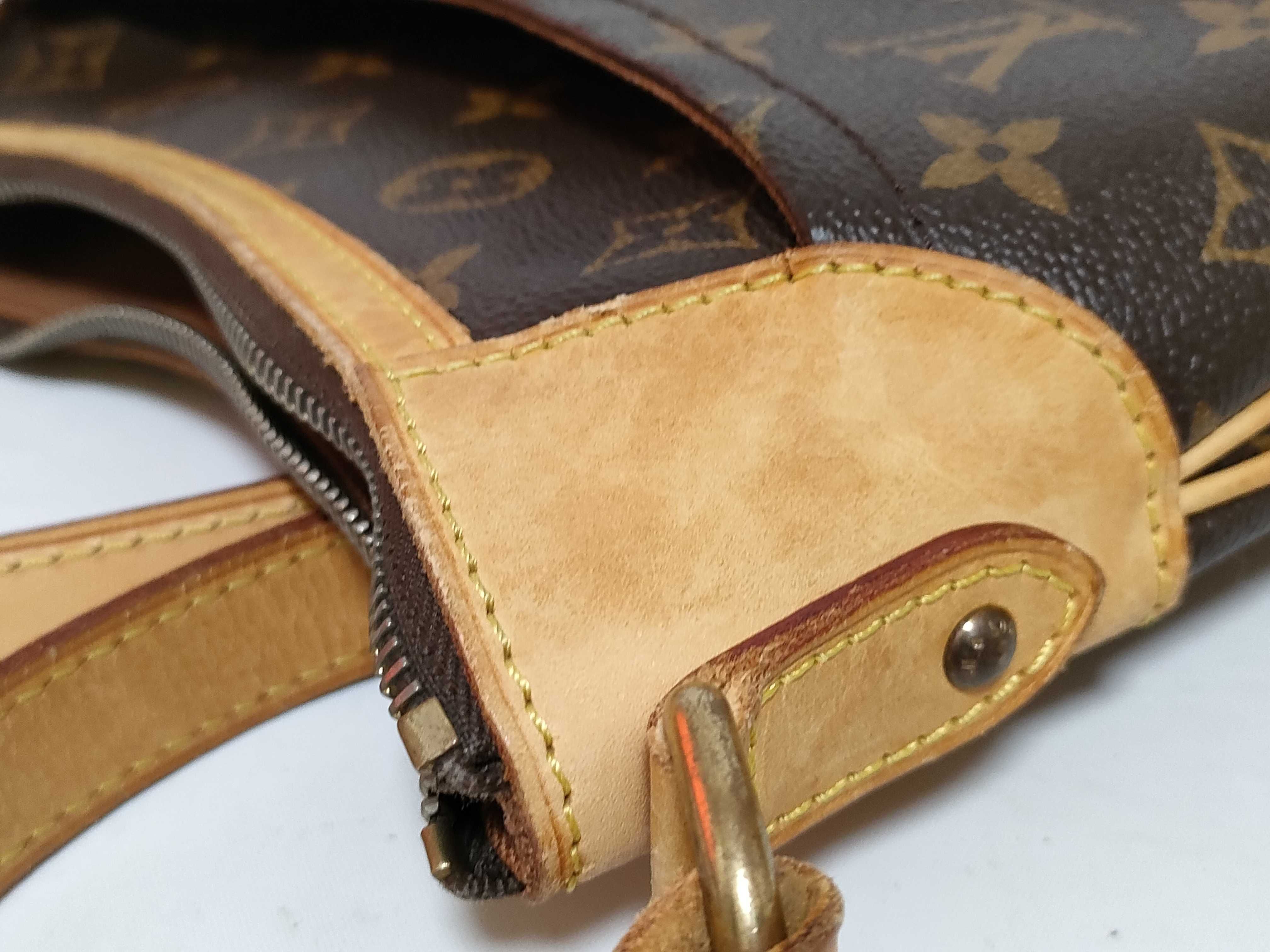 Monogram — view 14