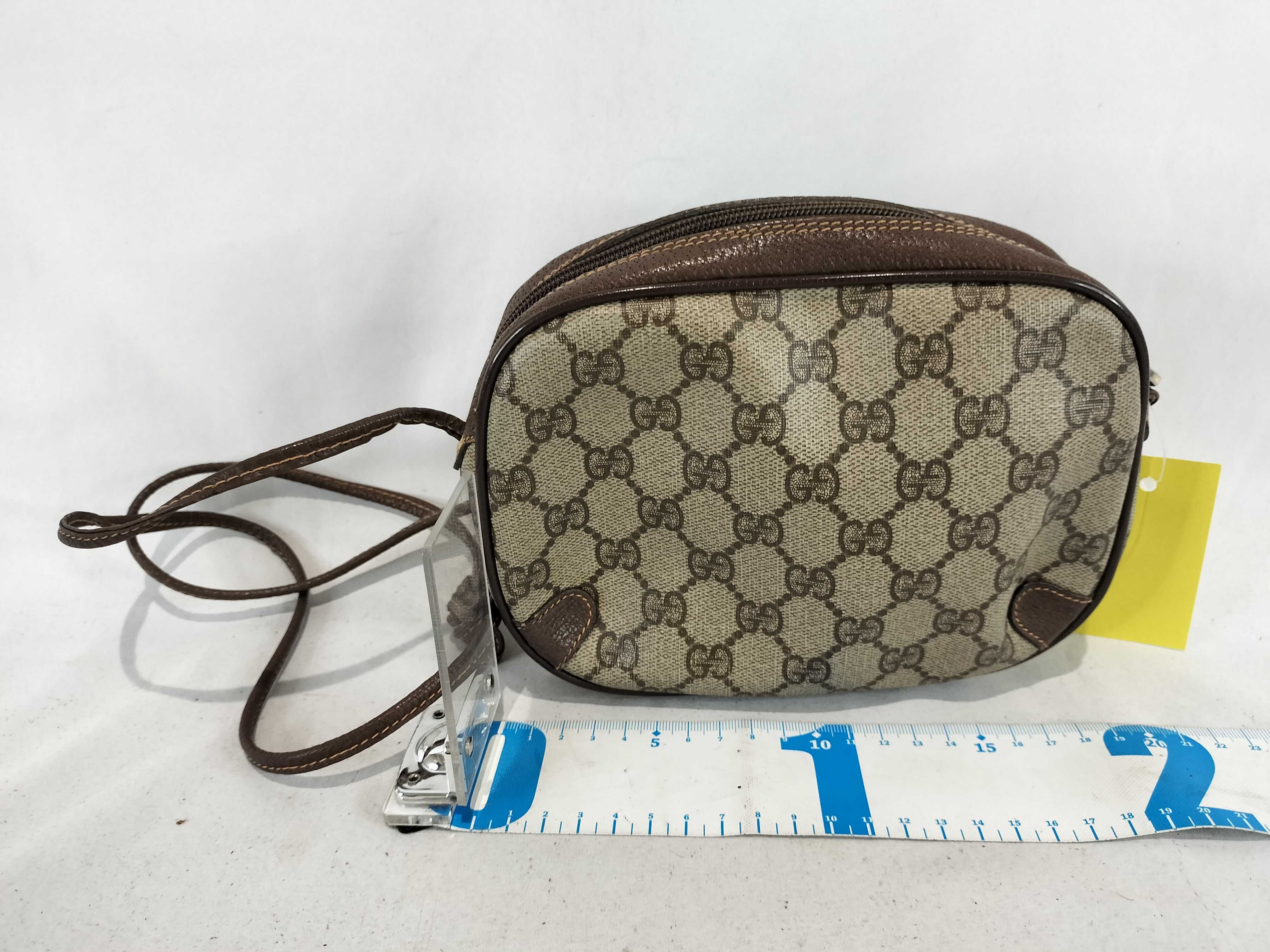 GG Supreme Sherry Line 156・02・066 Shoulder Bag — view 3