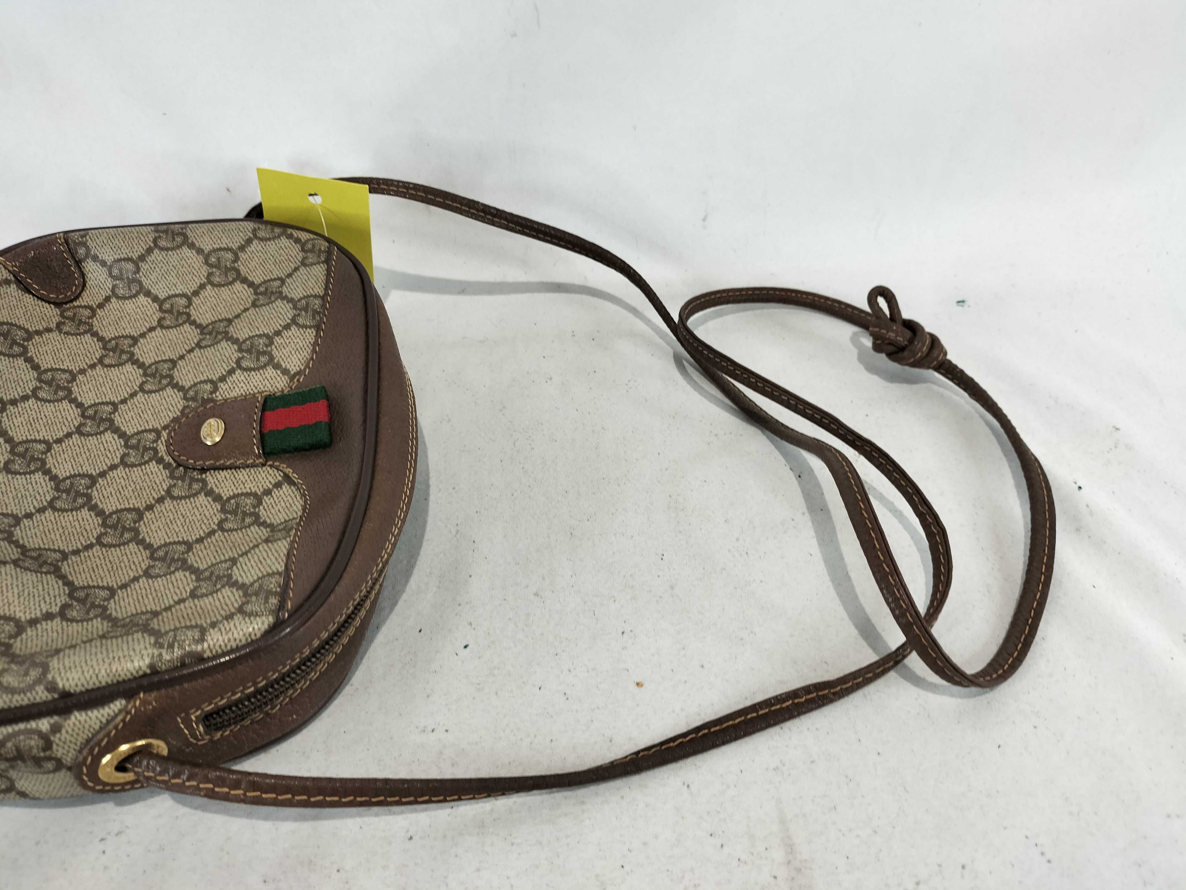 GG Supreme Sherry Line 156・02・066 Shoulder Bag — view 4