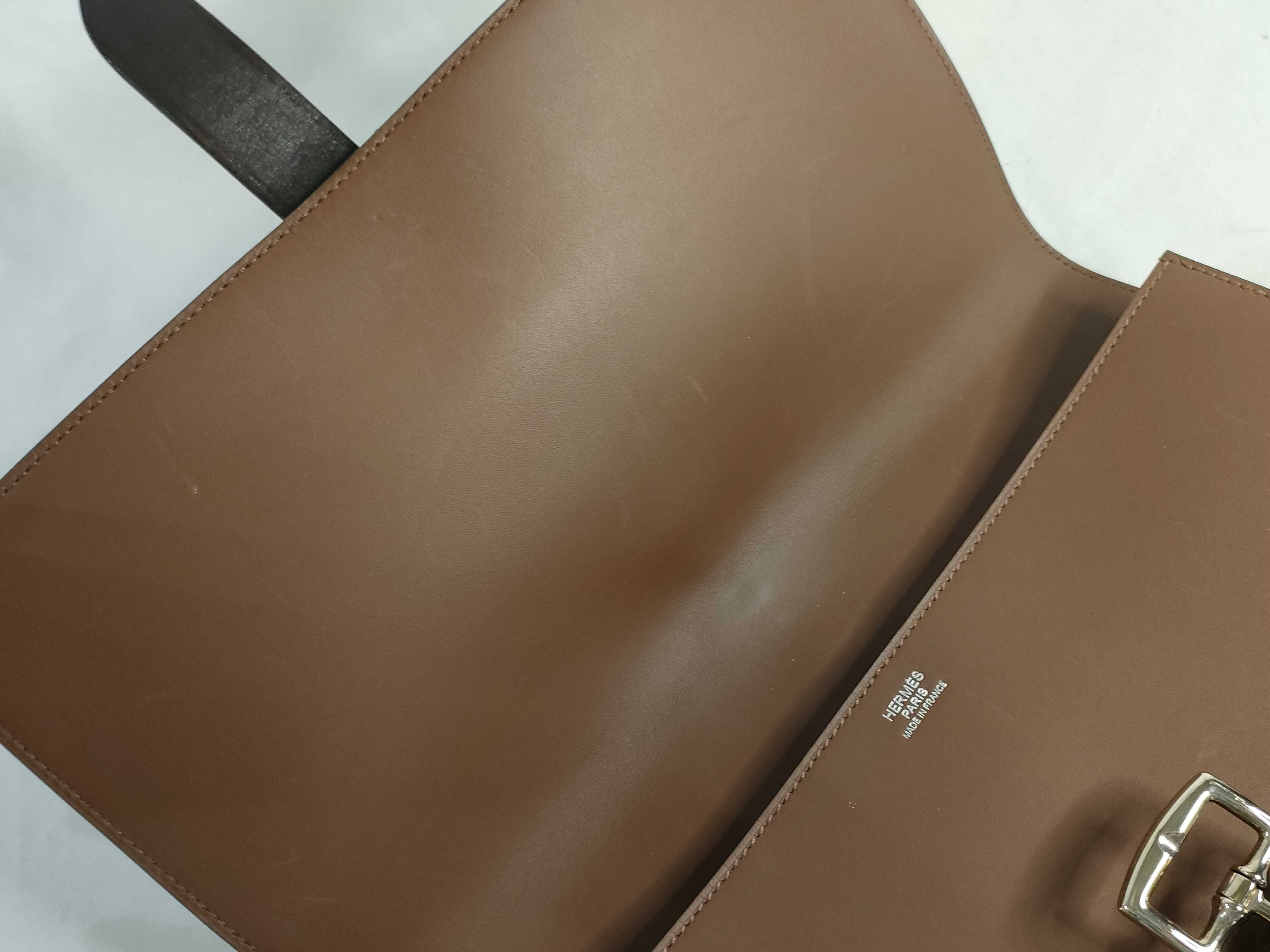 ID- Etriviere II 29 Leather Brown Clutch SHW Stamp R in Square Clutch Bag — view 5