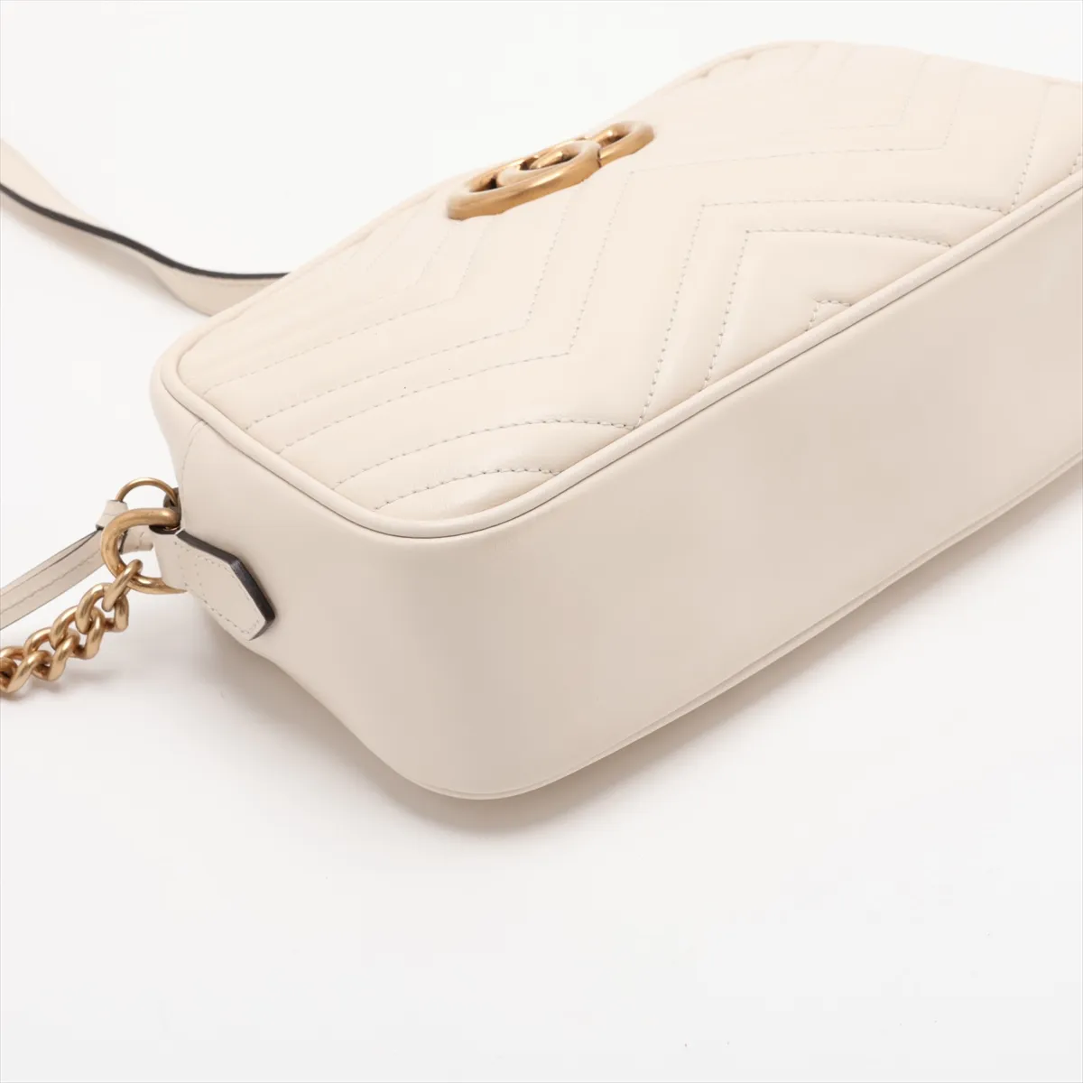 GG Marmont Leather Chain Shoulder Bag, White, 447632 — view 4
