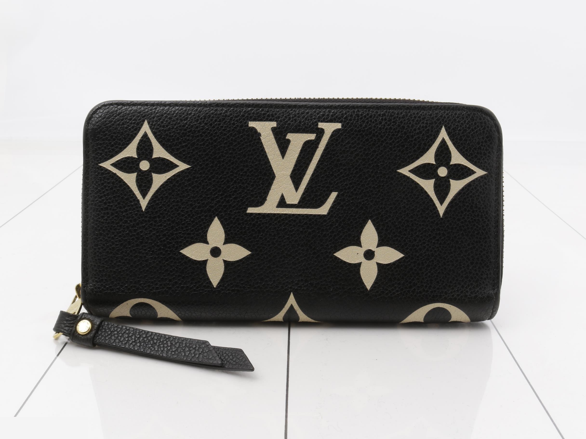 Zippy Wallet - Round Zipper Long Wallet