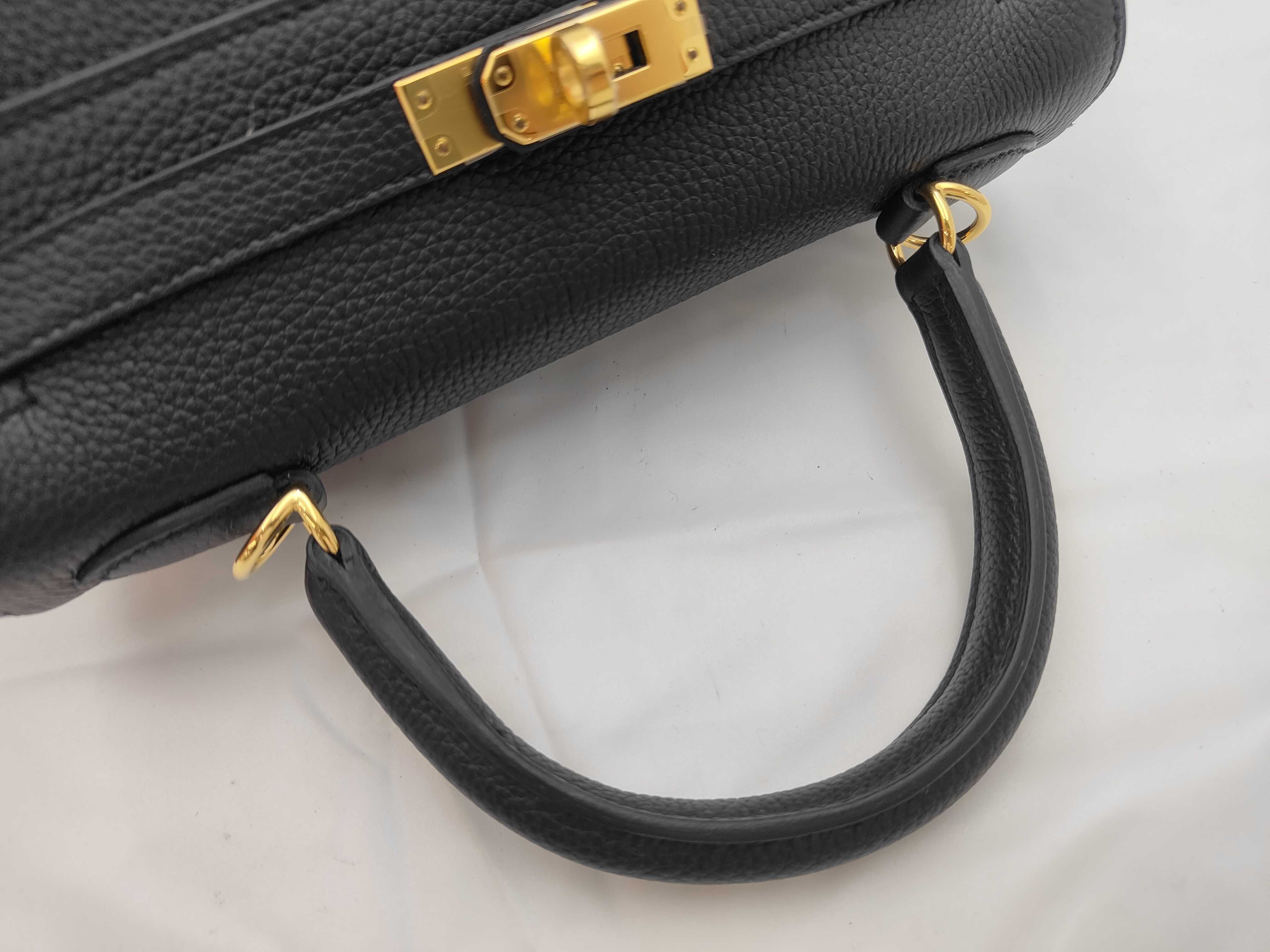 Kelly 25 Black Togo Leather Handbag with Gold Hardware and Gold Stamp — view 3
