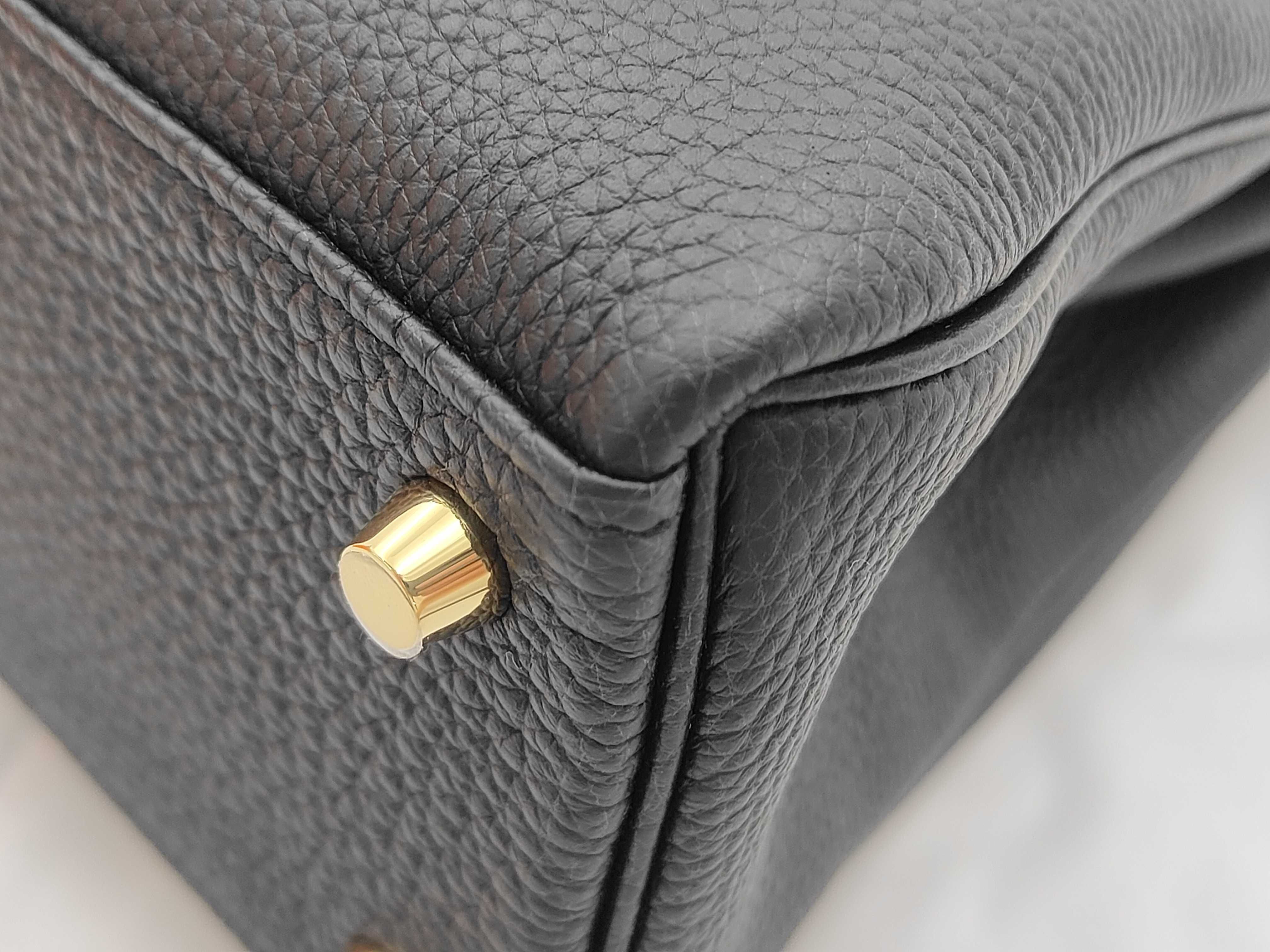 Kelly 25 Black Togo Leather Handbag with Gold Hardware and Gold Stamp — view 6