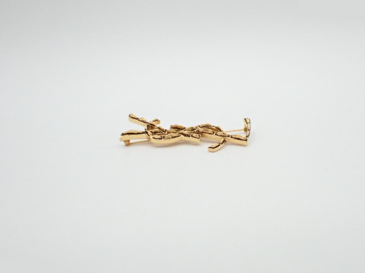 Other lines: Precious metals and brooches — view 3