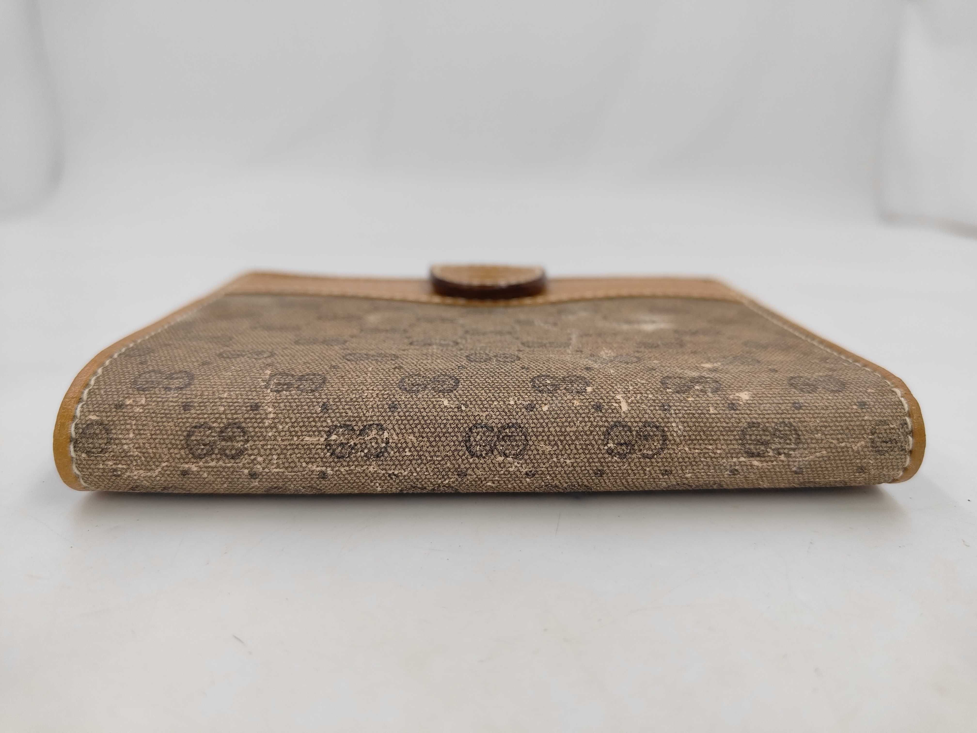 folding wallet — view 3