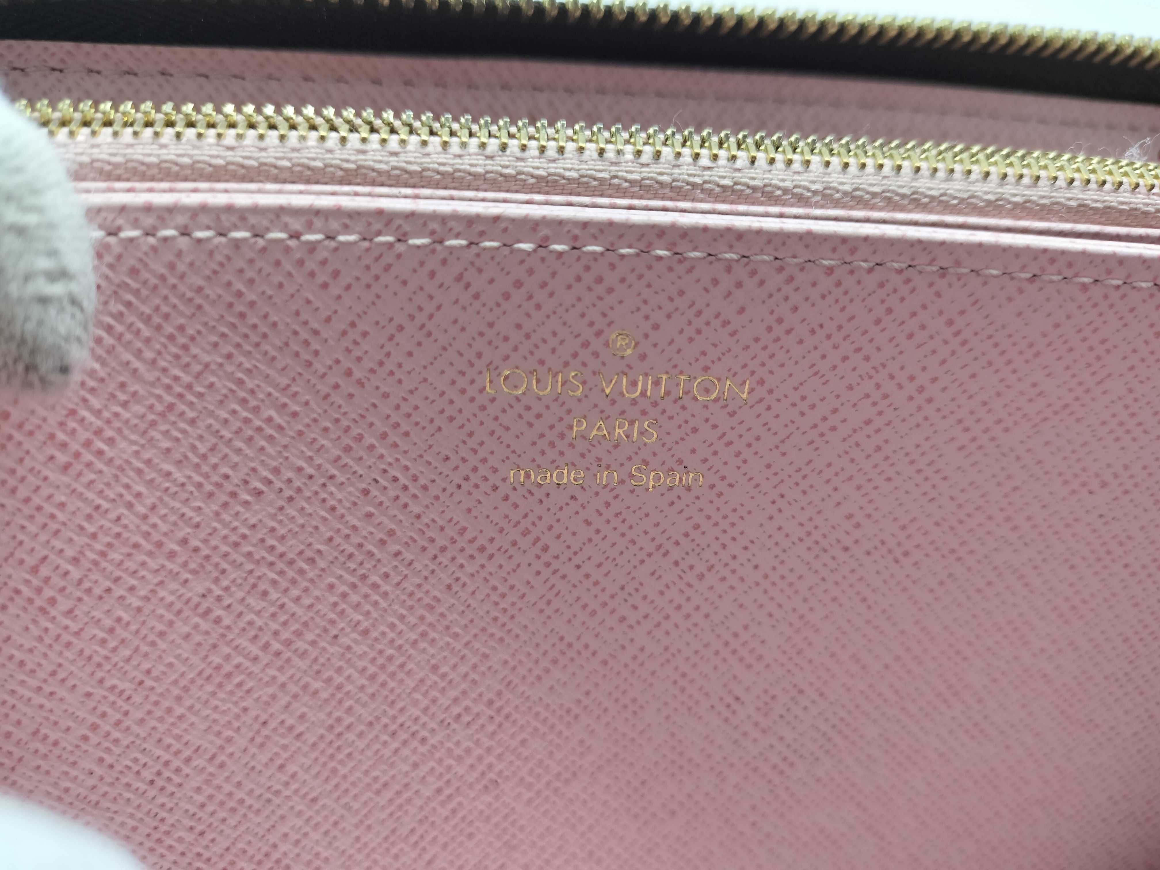 Damier Zippy Wallet — view 14