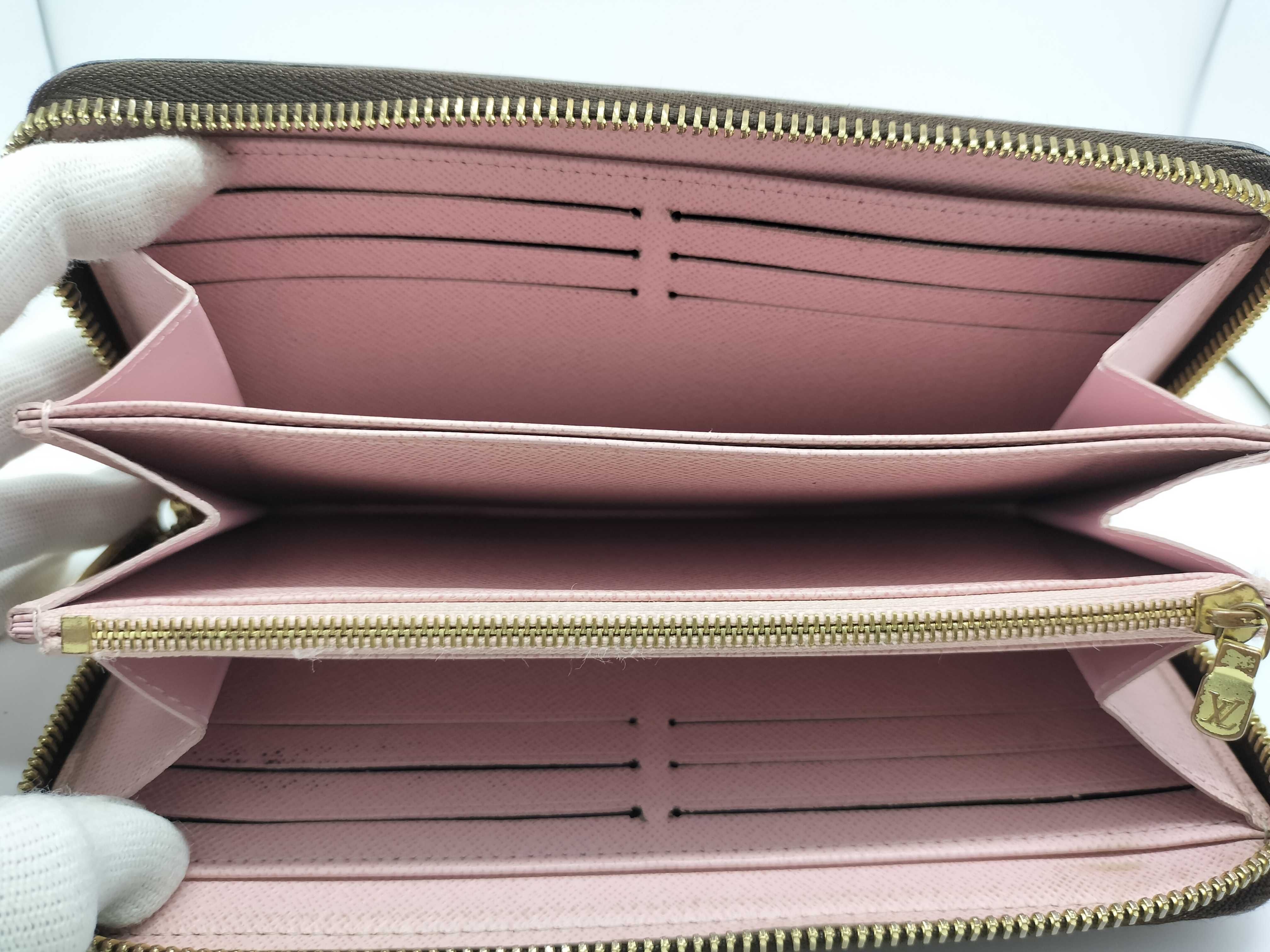 Damier Zippy Wallet — view 9