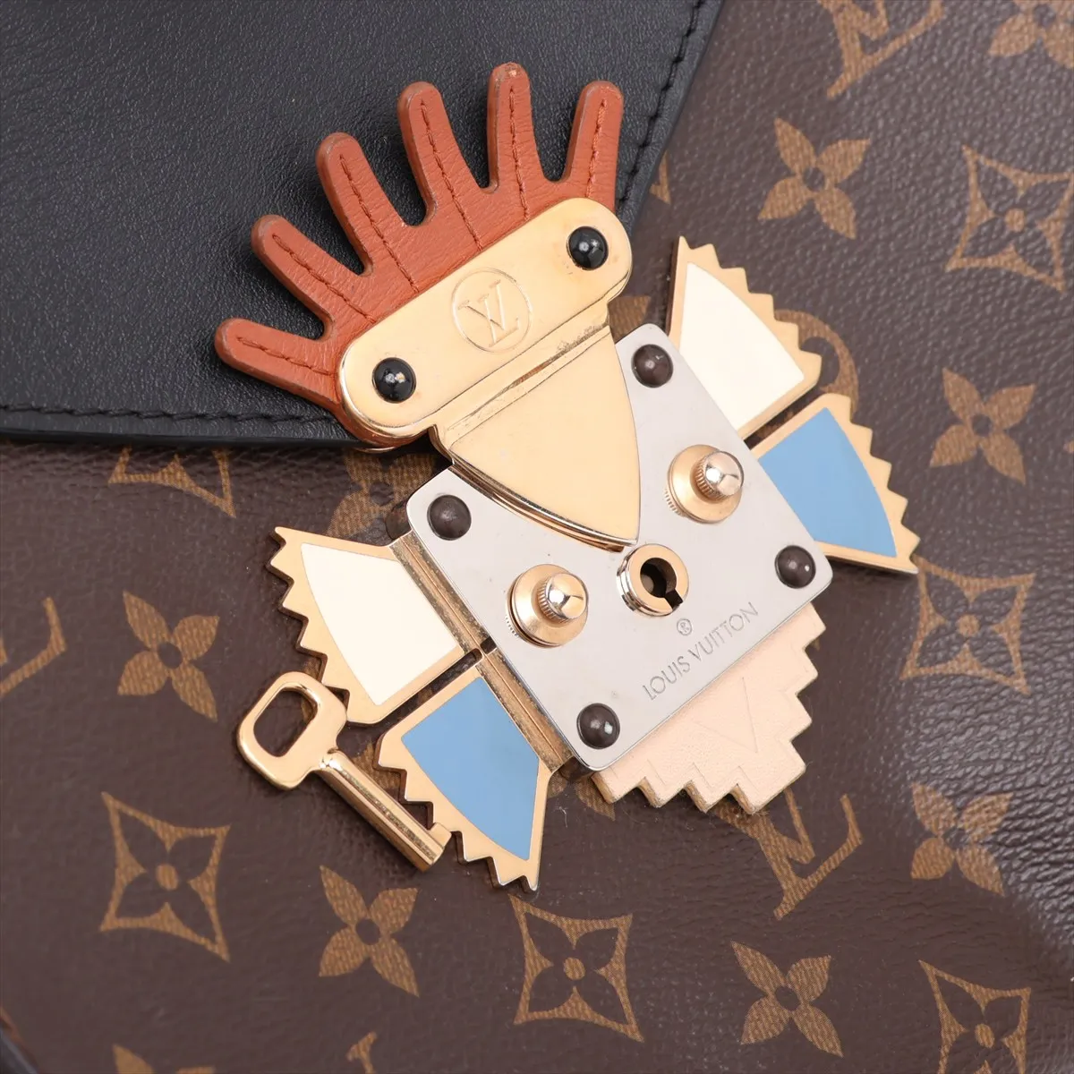 Monogram x Leather Pochette Mask GM M50130 FL4154 Brown x Black with Key — view 10