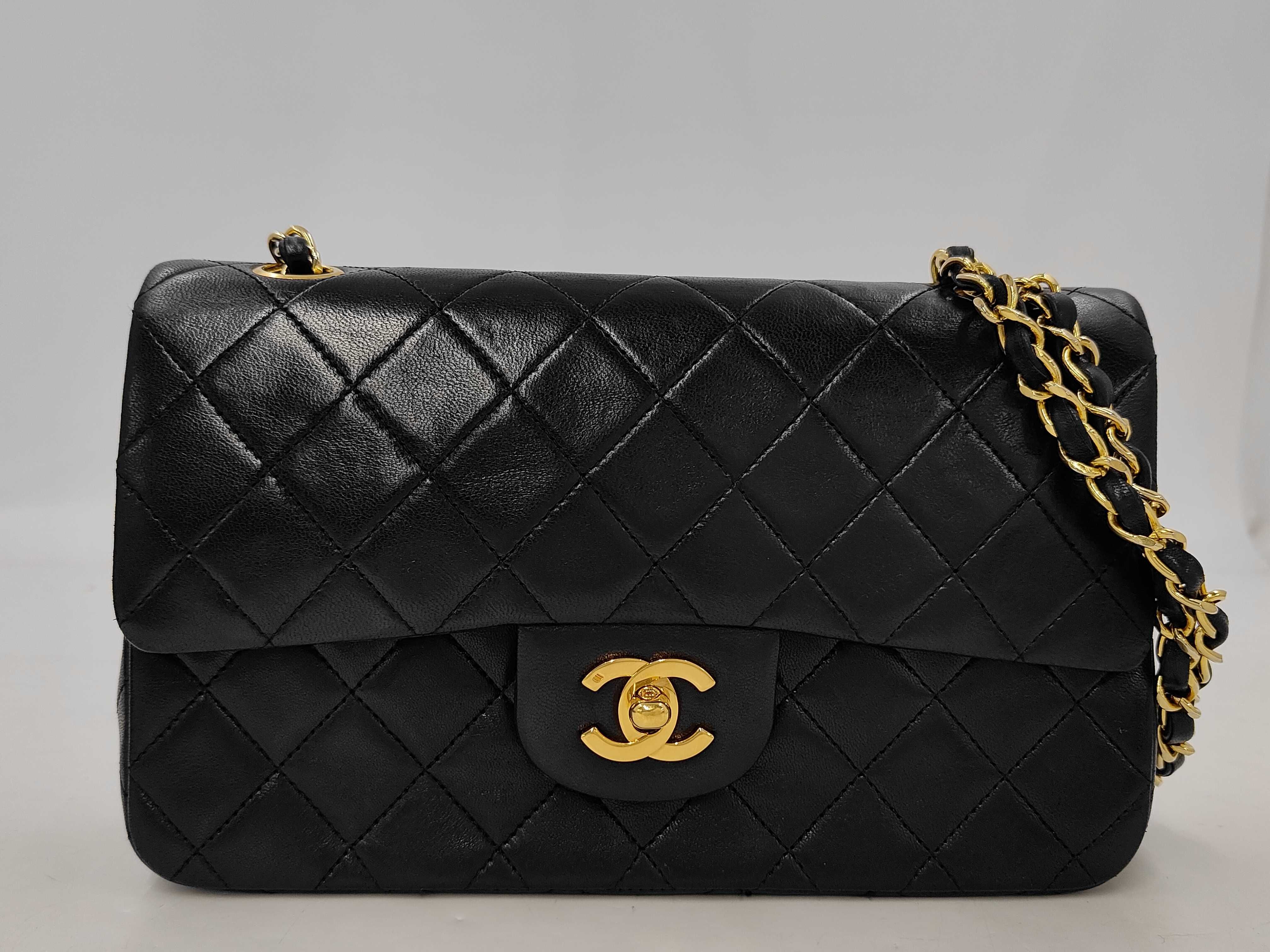 Matelassé 23 Double Flap Double Chain Lambskin Shoulder Bag