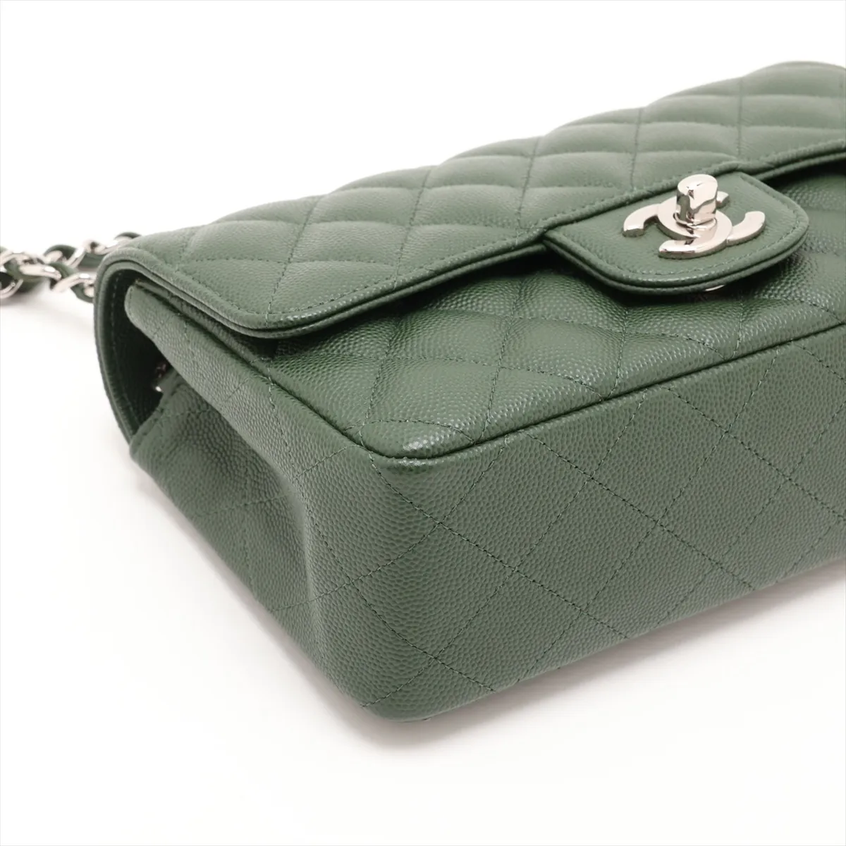 [Individually packaged] Chanel Mini Matelassé 20 Caviar Skin Single Flap Single Chain Bag, Green, Silver Hardware, 25068023, Serial Number , A69900 — view 4