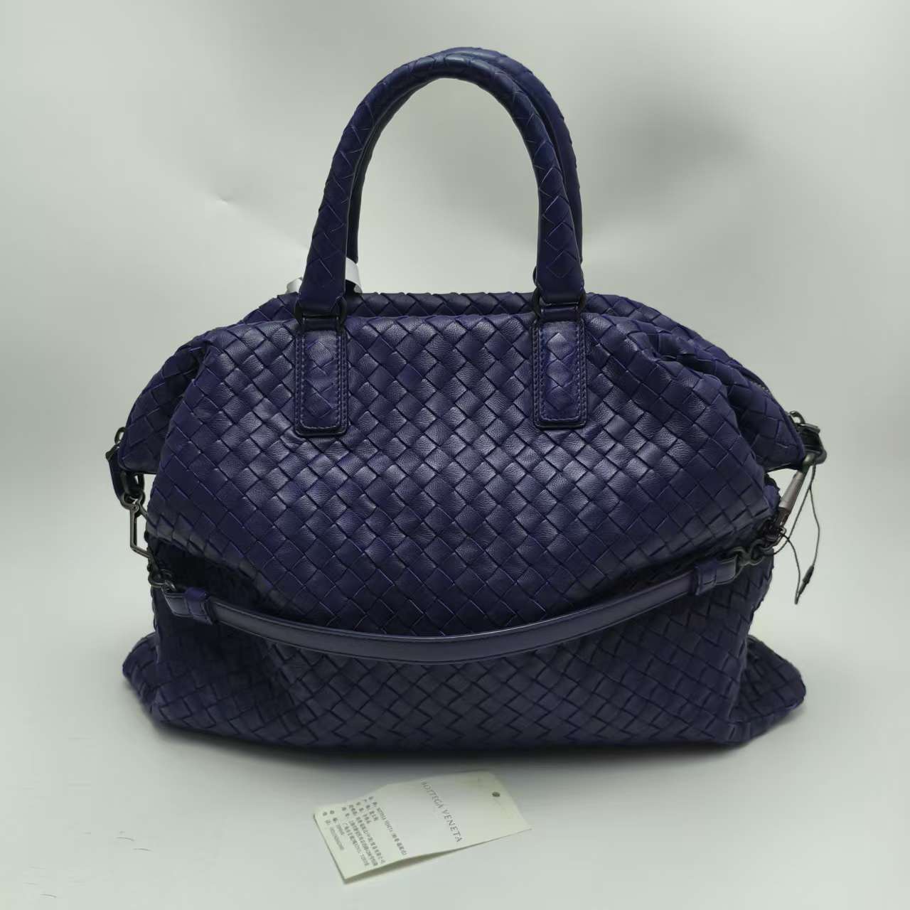 【*Shipped from: China*】BOTTEGA VENETA Lambskin Handbag — view 2