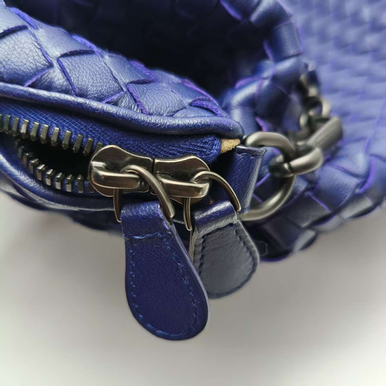 【*Shipped from: China*】BOTTEGA VENETA Lambskin Handbag — view 13