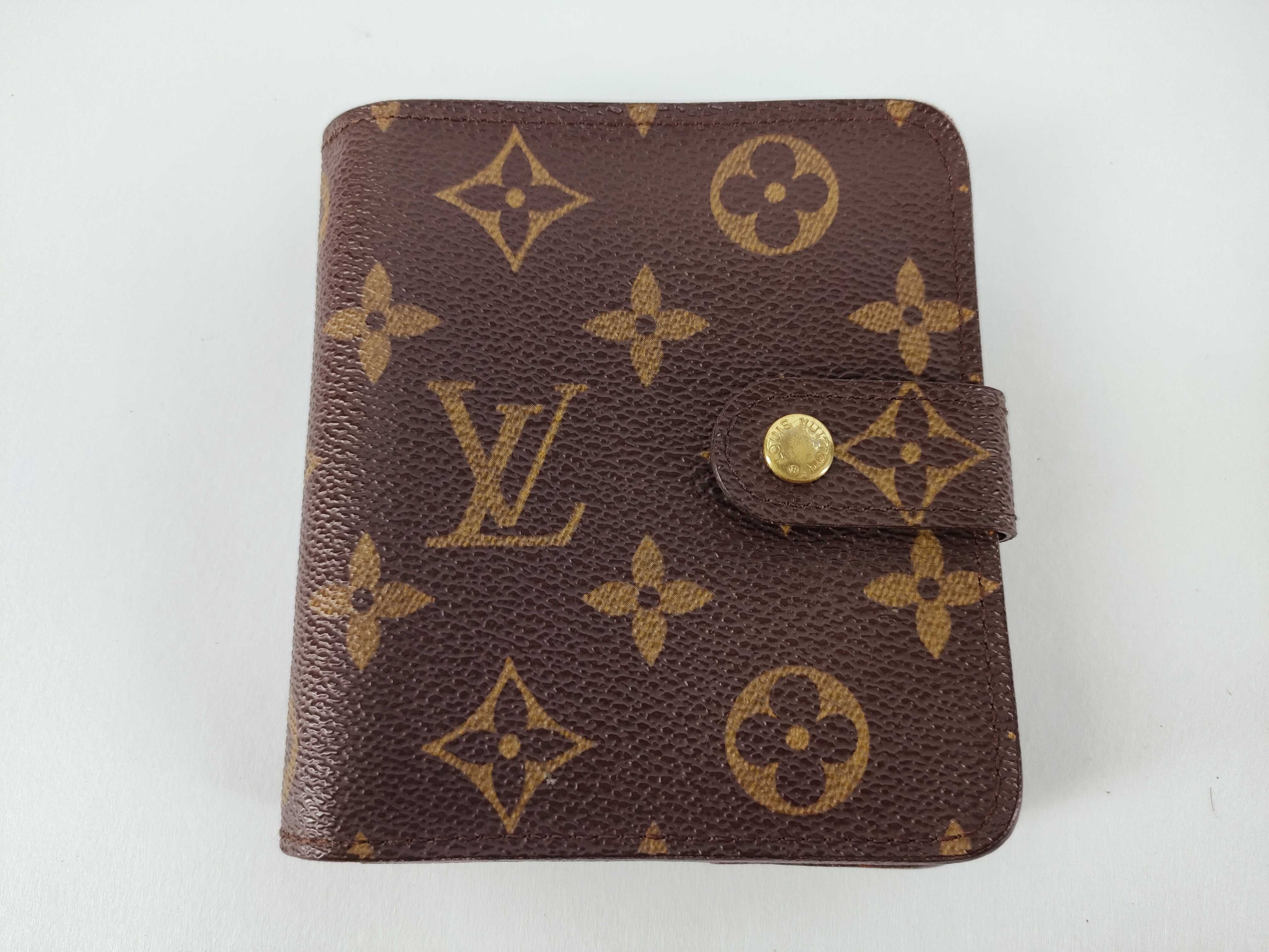 Monogram Louis Vuitton Monogram Compact Zip Wallet