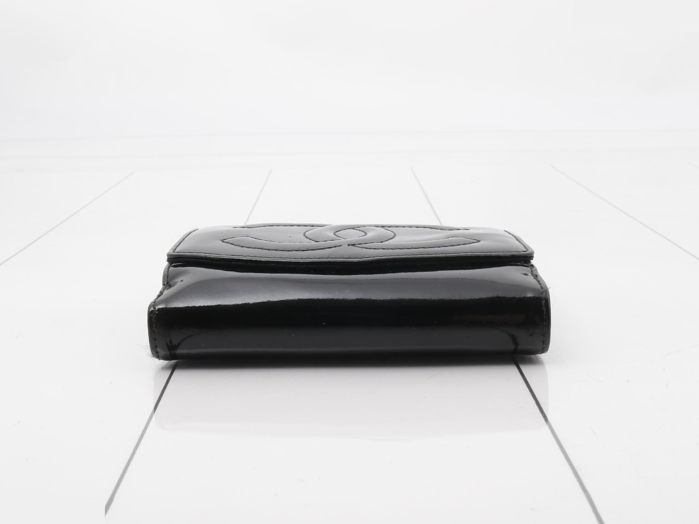 enamel folding wallet — view 3