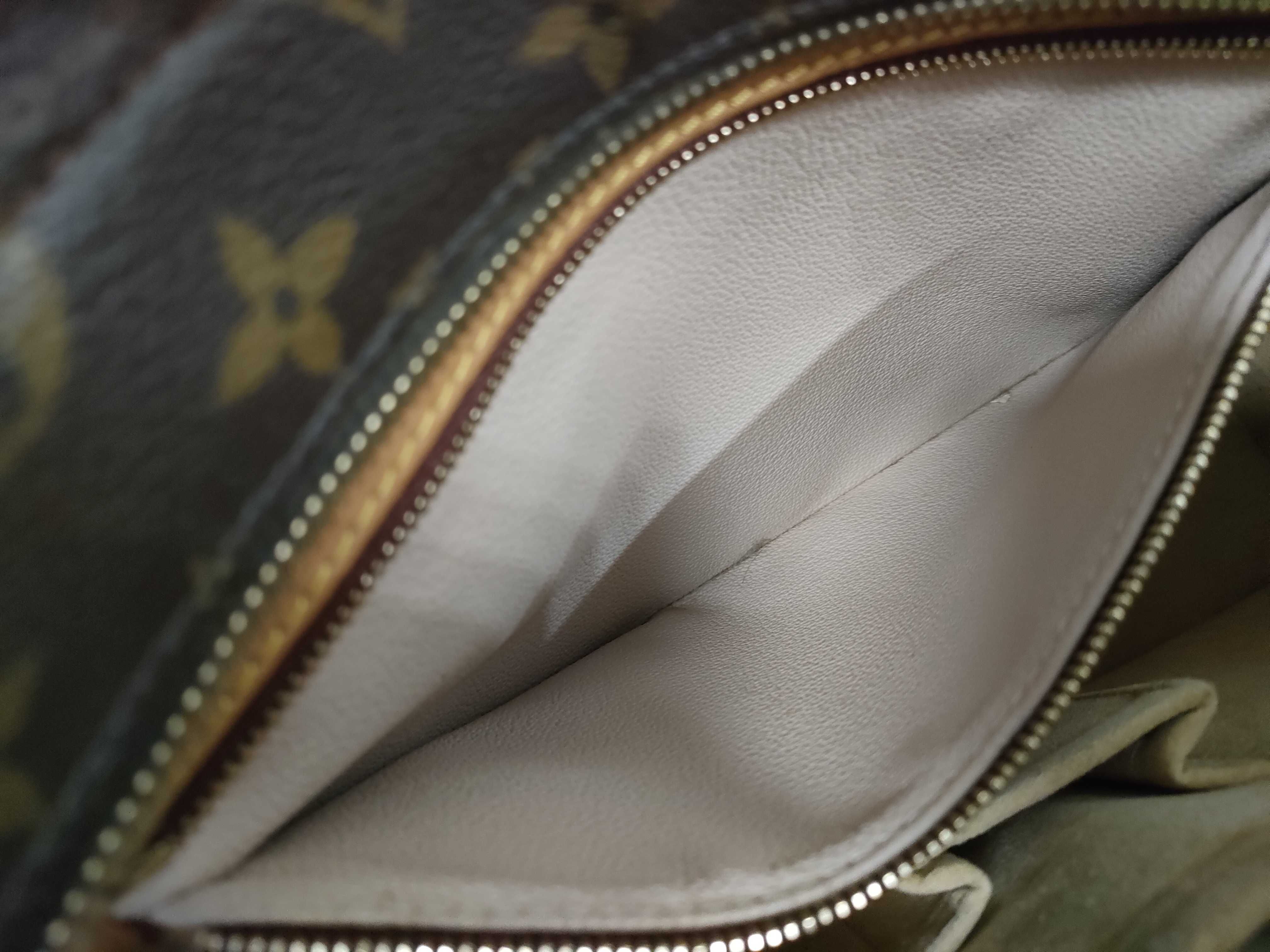 Monogram Luco M51155 Tote Bag — view 11