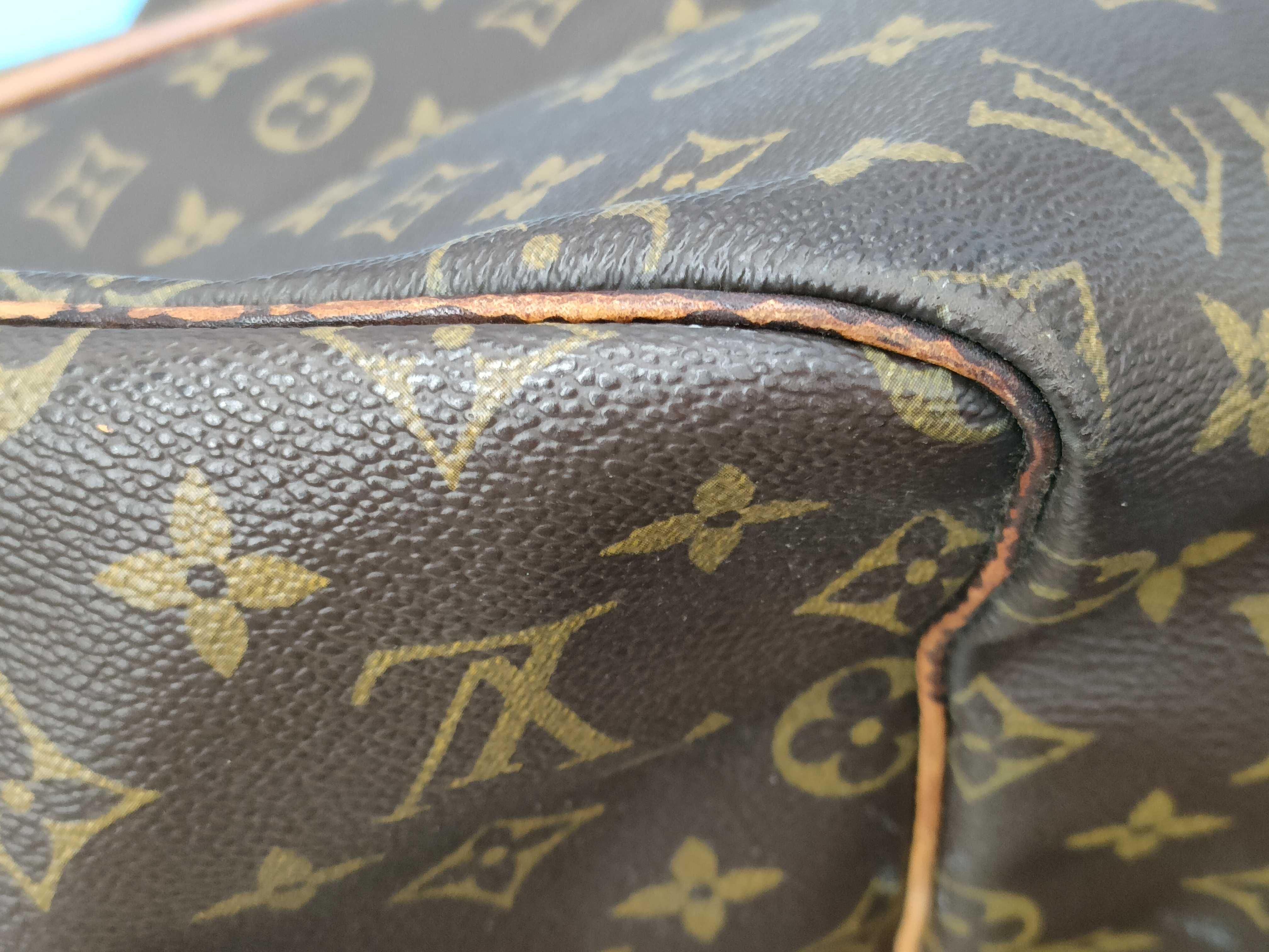 Monogram M41414 Keepall Bandoulière 55 Boston Bag (Some screws are aftermarket) — view 14