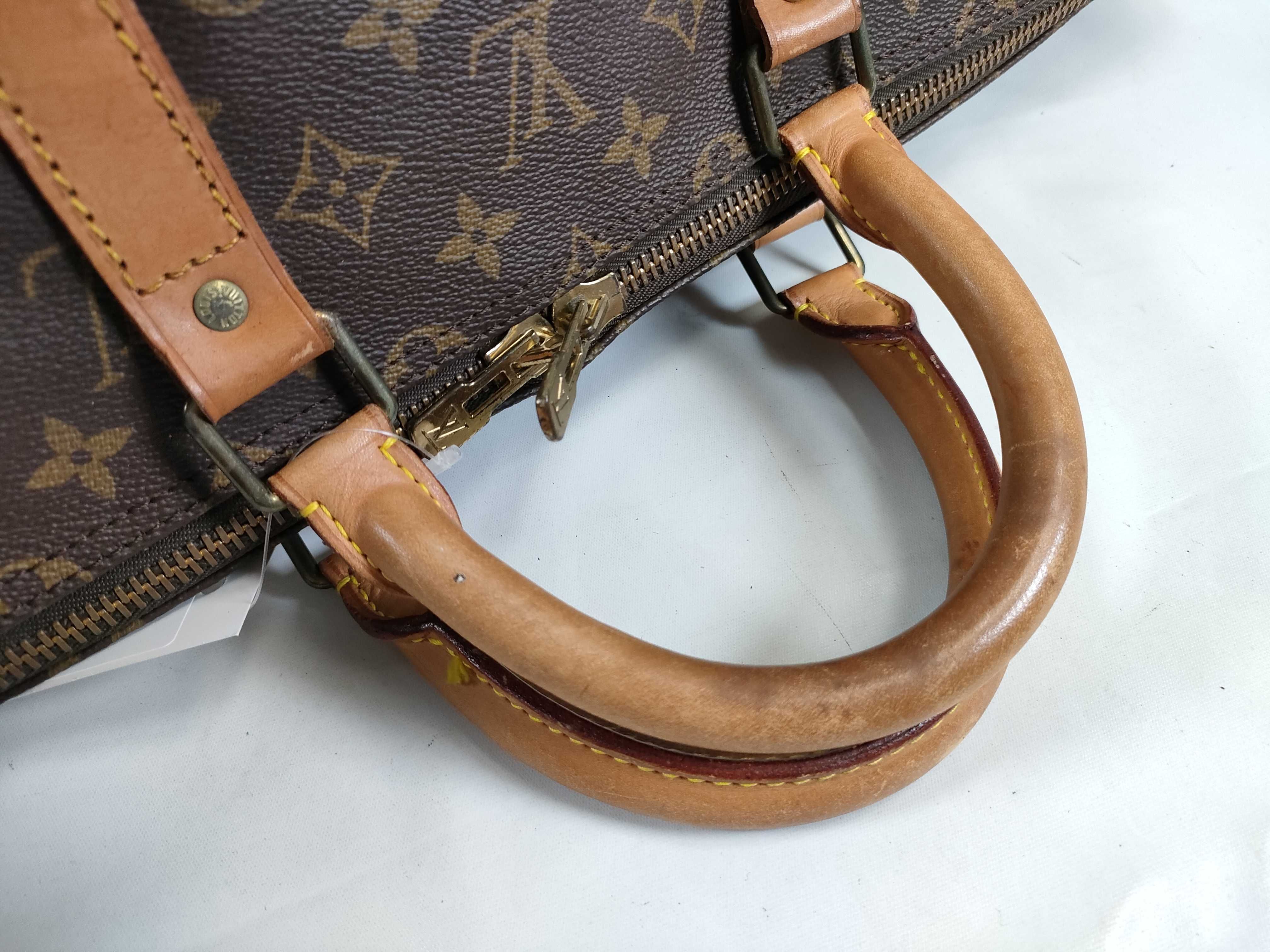 Monogram M41414 Keepall Bandoulière 55 Boston Bag (Some screws are aftermarket) — view 3