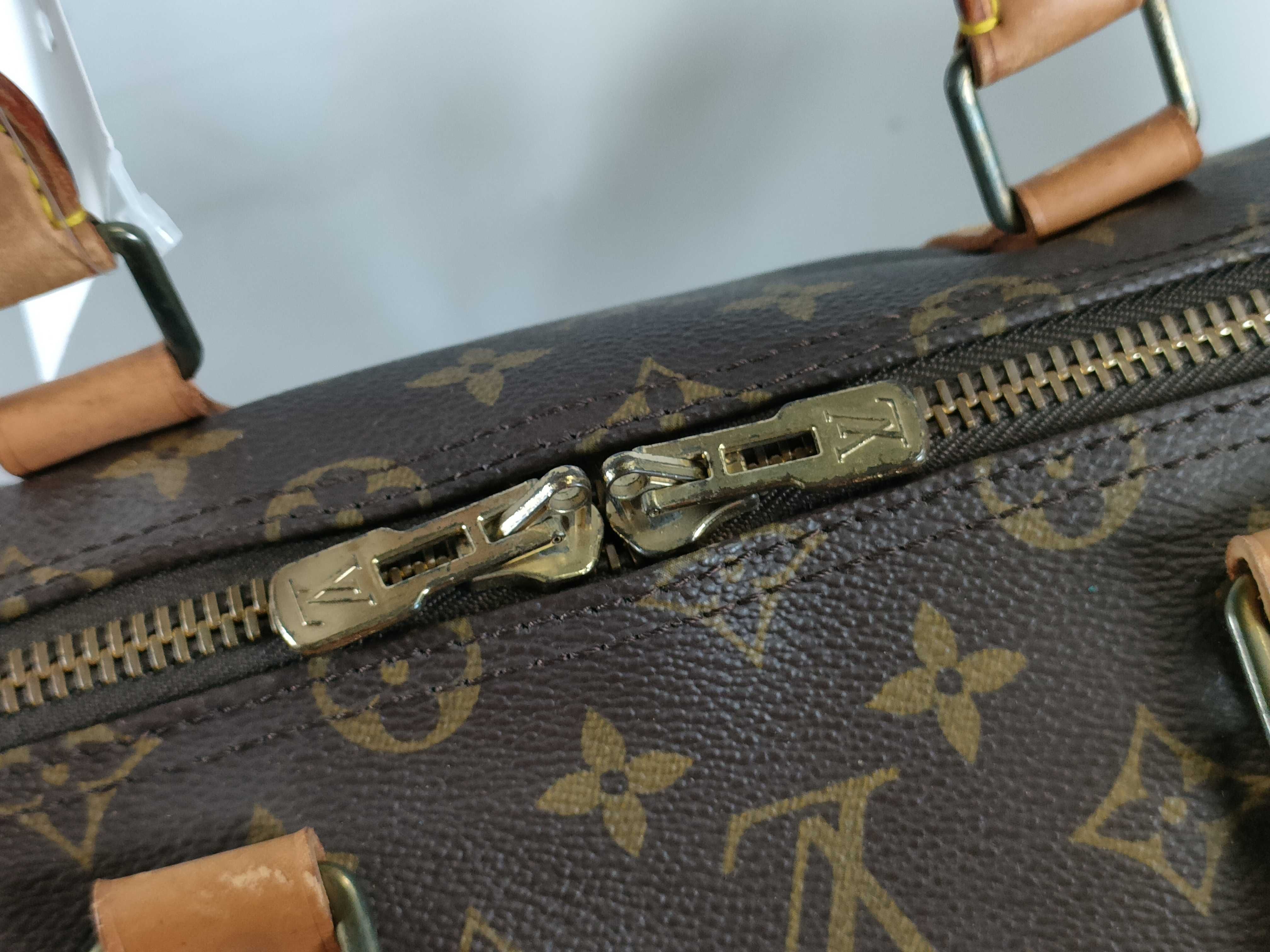 Monogram M41414 Keepall Bandoulière 55 Boston Bag (Some screws are aftermarket) — view 8